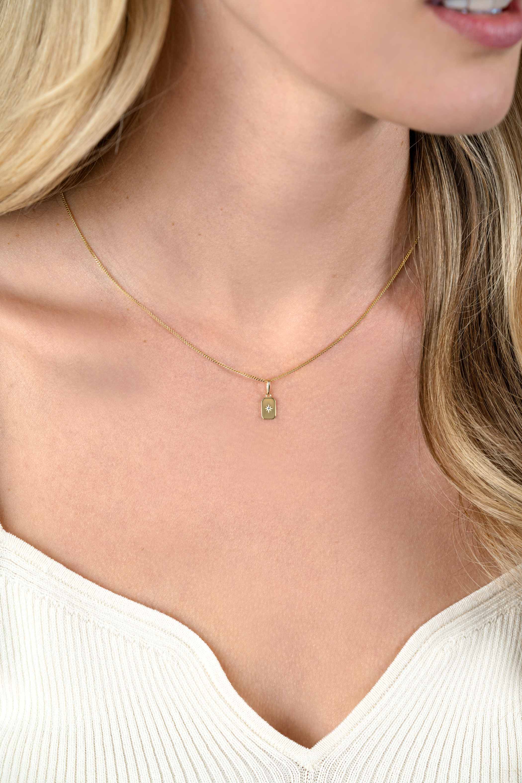 14mm ZINZI Gold 14K gold pendant with rectangular plate and star setting white zirconia ZGH510 (without necklace)