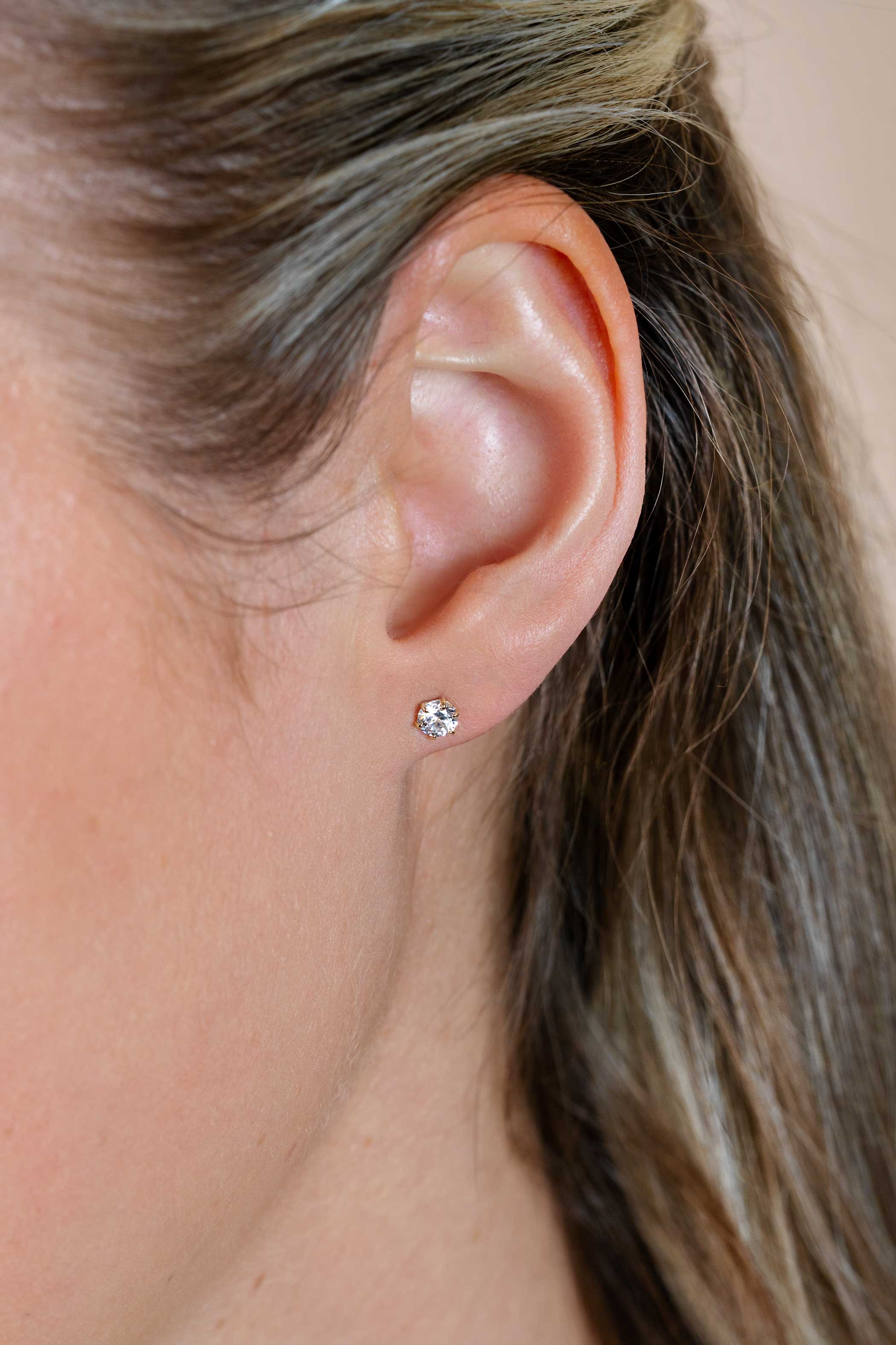 ZINZI GOLD oorknopjes zirconia 6poot chaton 4.5mm