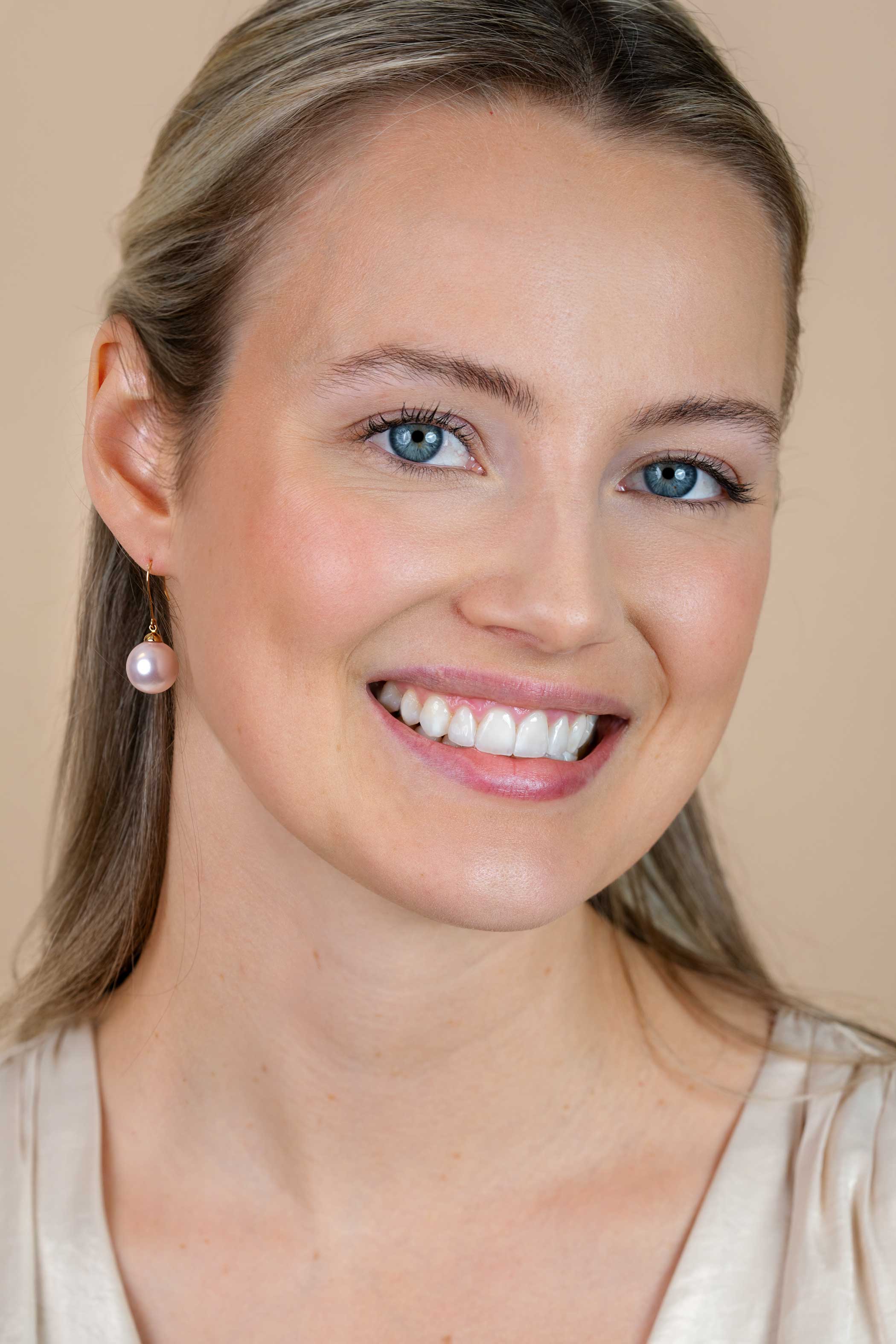 30mm ZINZI Gold 14-karat gold drop earrings with round pink Swarovski crystal pearl, 12mm, ZGO25R