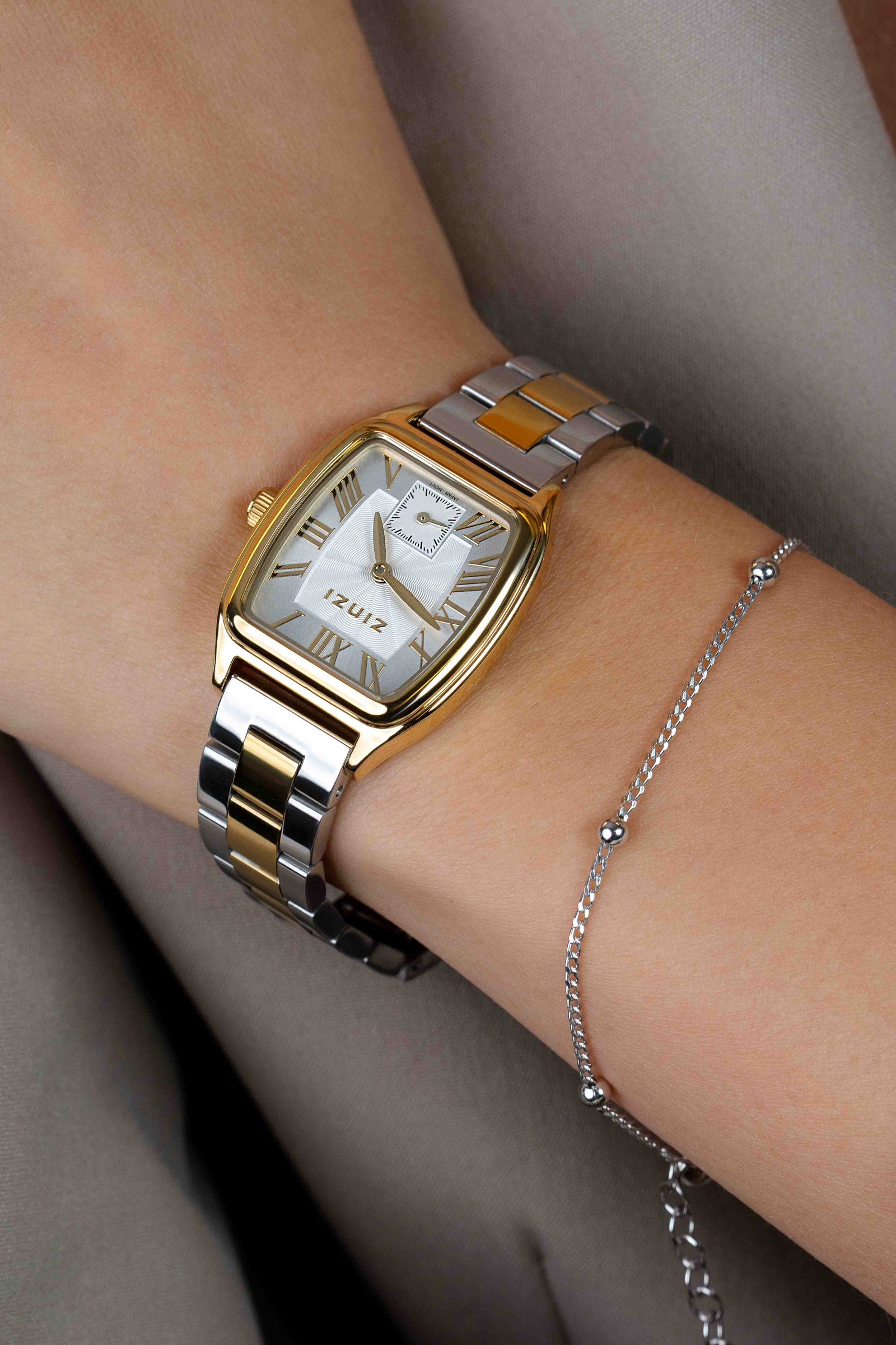 ZINZI Contour Watch Silver sunray Dial and Rectangular Case Stainless Steel bicolor Chain Strap 26mm ZIW3033