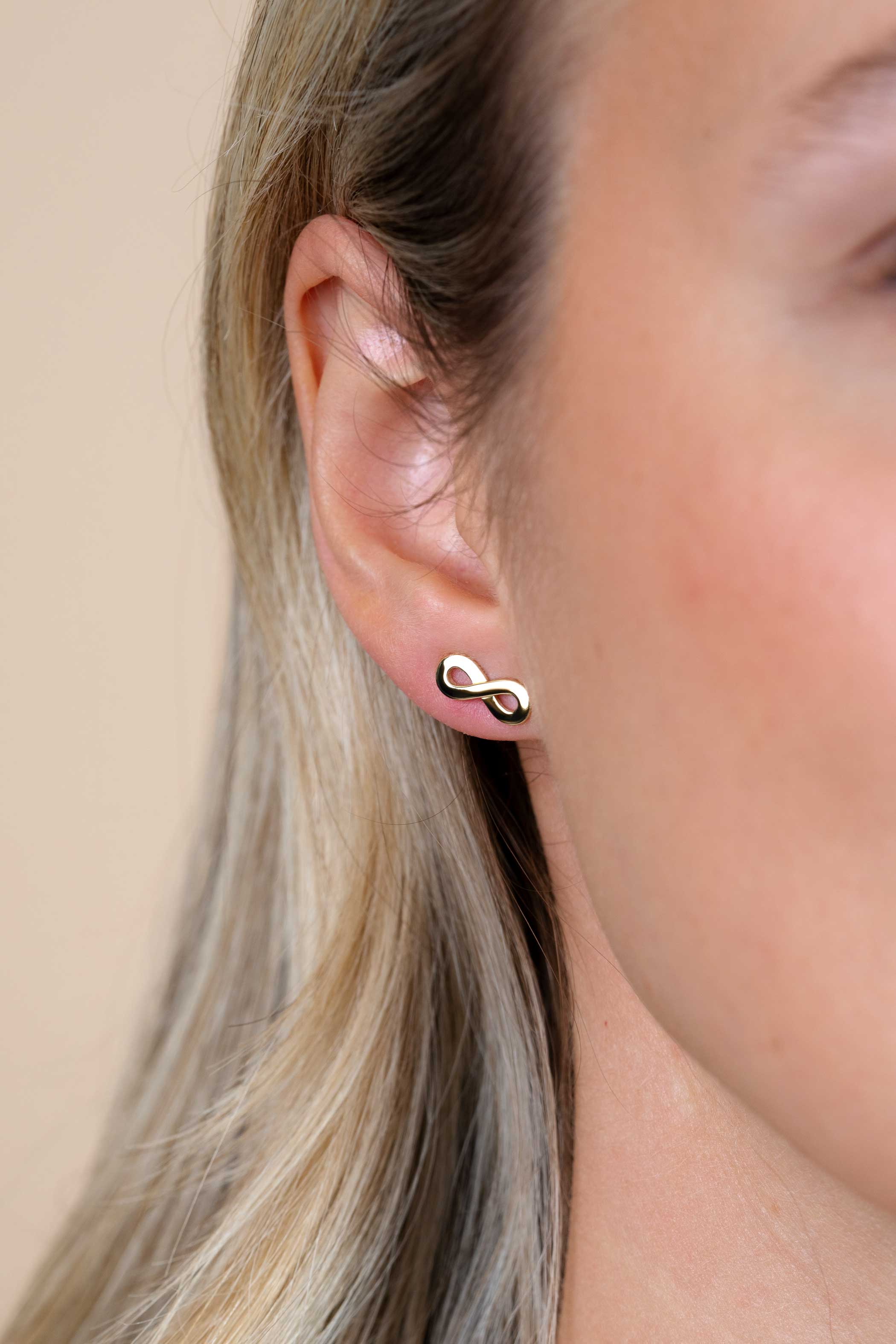 ZINZI Gold Plated Sterling Silver Stud Earrings Infinity ZIO1065G