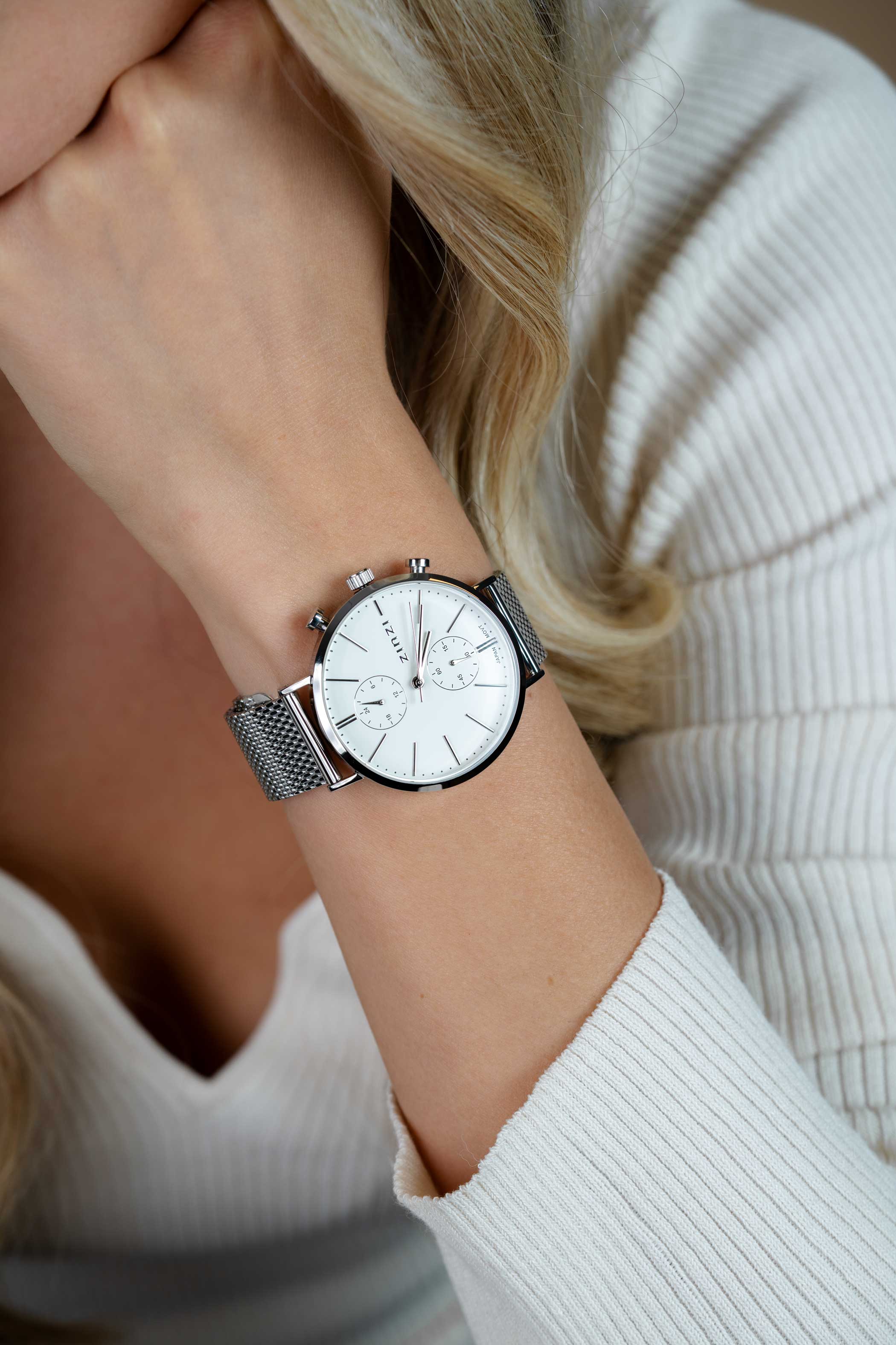 ZINZI Traveller Watch 39mm White Dial Stainless Steel Case and Mesh Strap with dual time ZIW740M