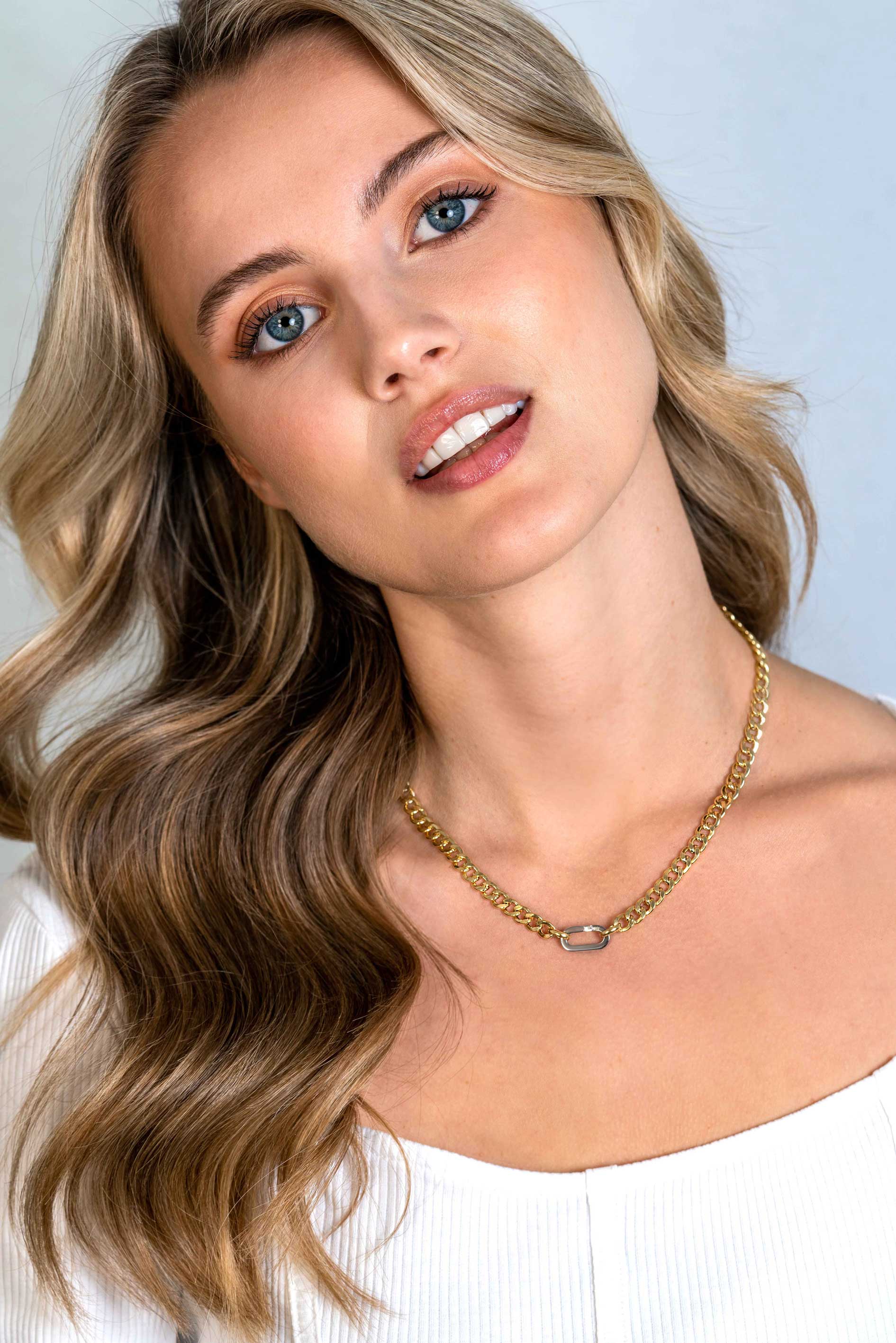 ZINZI Gold Plated Sterling Silver Curb Chain Statement Necklace 42cm with Silver Oval Clasp ZIC2378G