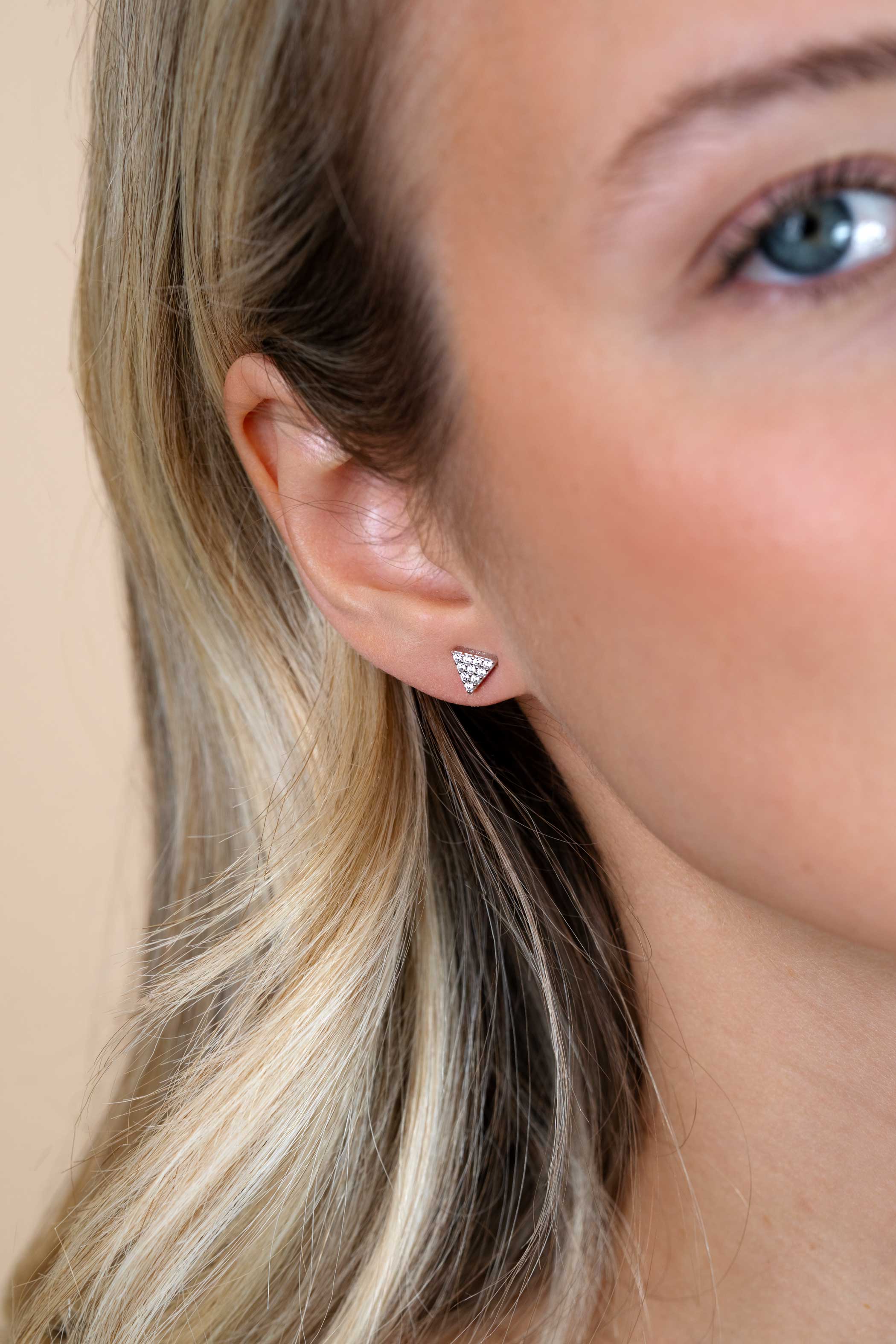 6mm ZINZI Sterling Silver Stud Earrings Triangle White ZIO1375Z