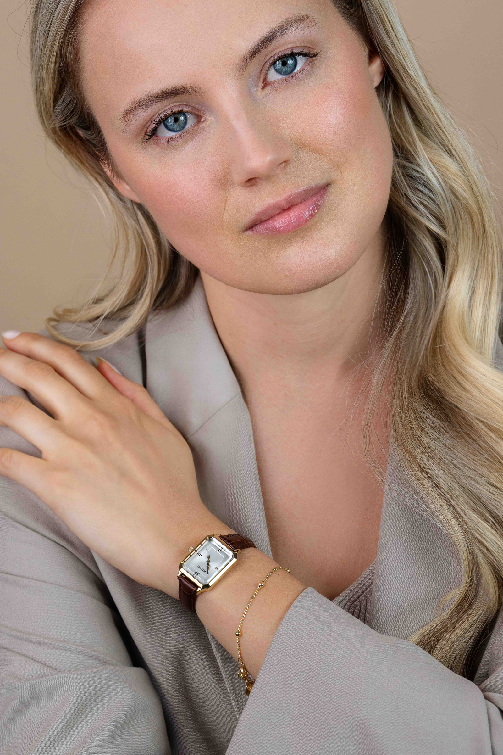 ZINZI Allure Watch 30mm Silver Colored Dial Gold Colored Case and Brown leather strap ZIW2533B