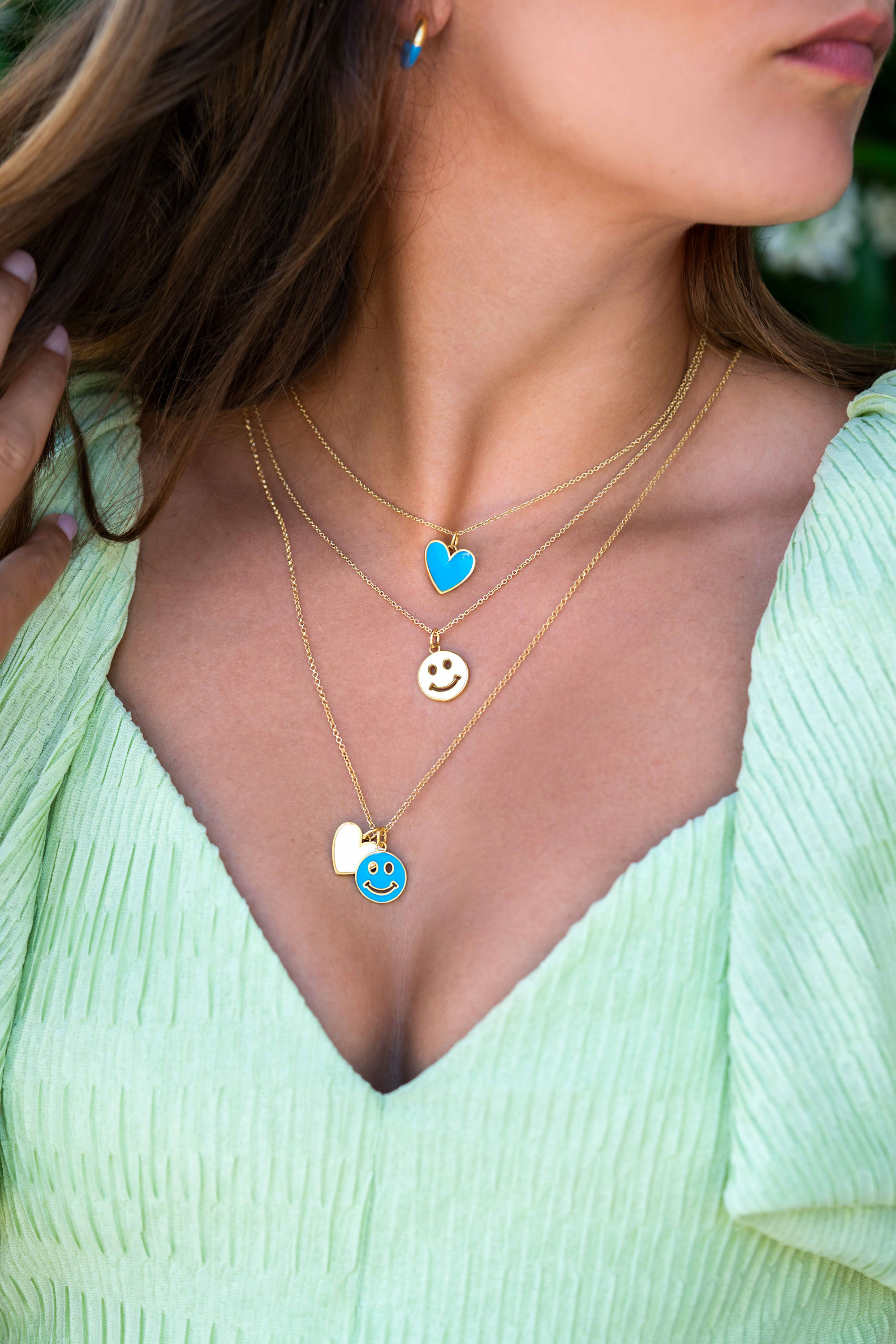 15mm ZINZI Gold Plated Sterling Silver Pendant Smiley Round with Blue Enamel ZIH2312B (excl. necklace)