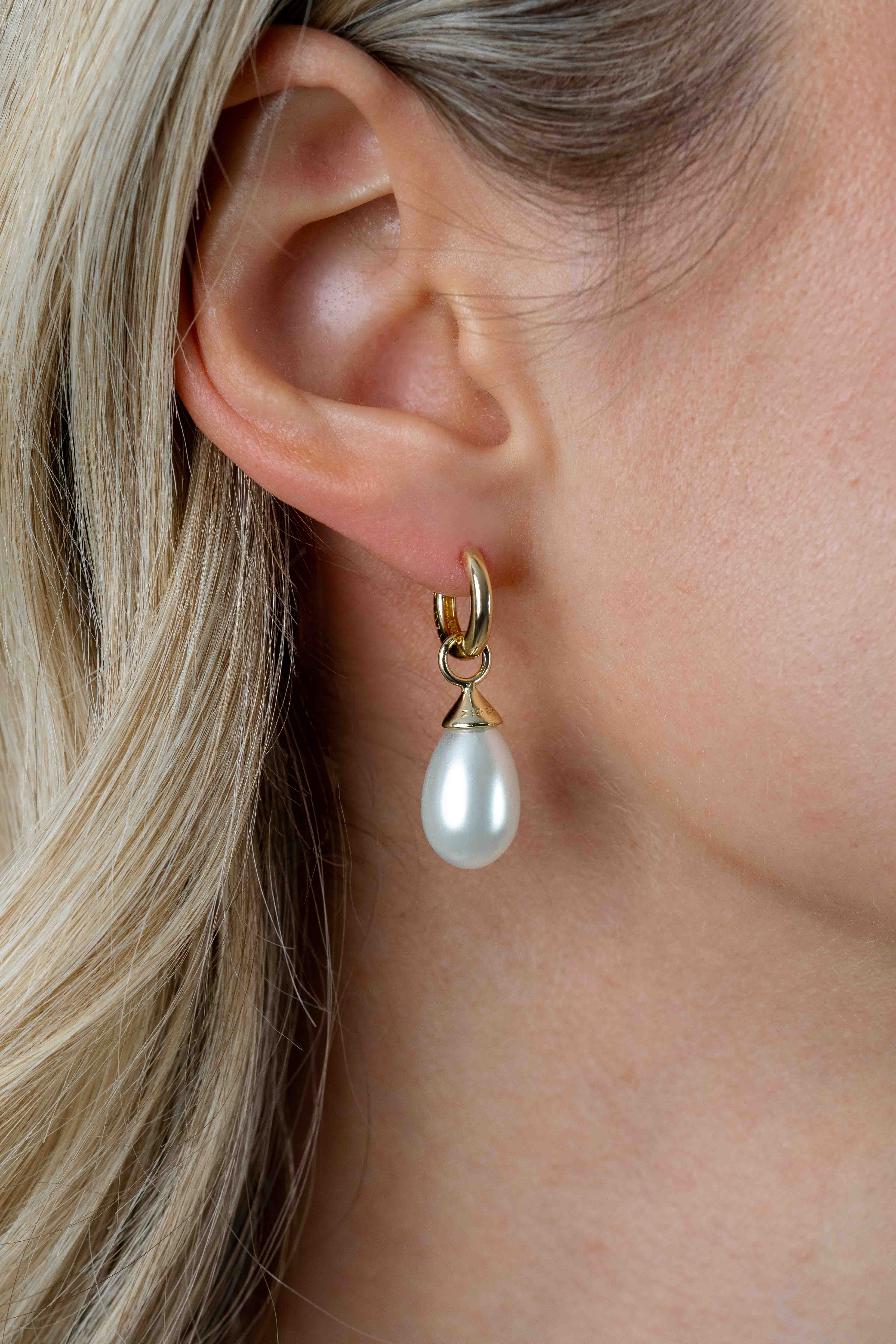 15mm ZINZI Gold Plated Sterling Silver Earrings Pendants Pearl White in Pear-shape ZICH355W (excl. hoop earrings)