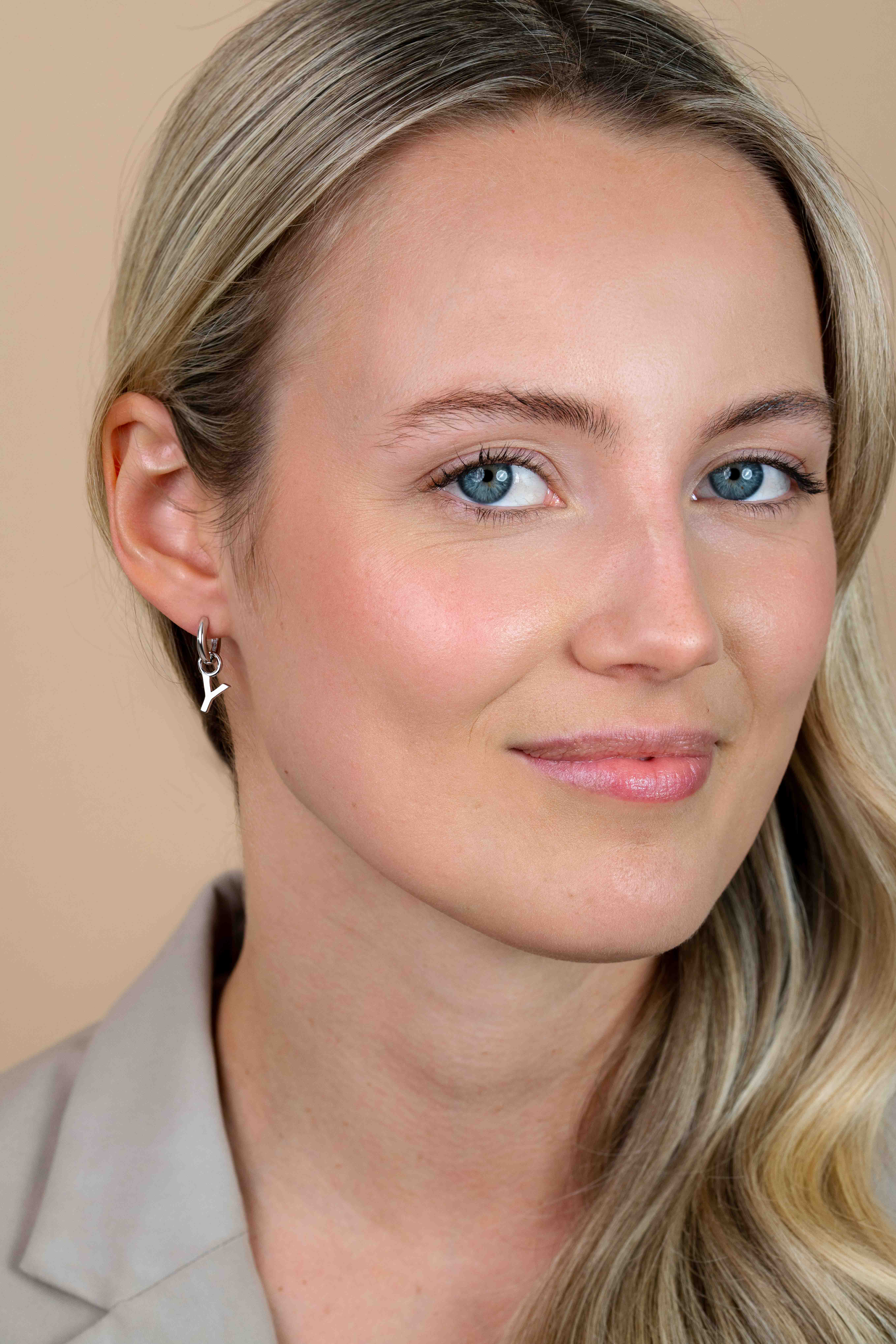 ZINZI Sterling Silver Letter Earrings Pendant Y price per piece ZICH2144Y (excl. hoop earrings)