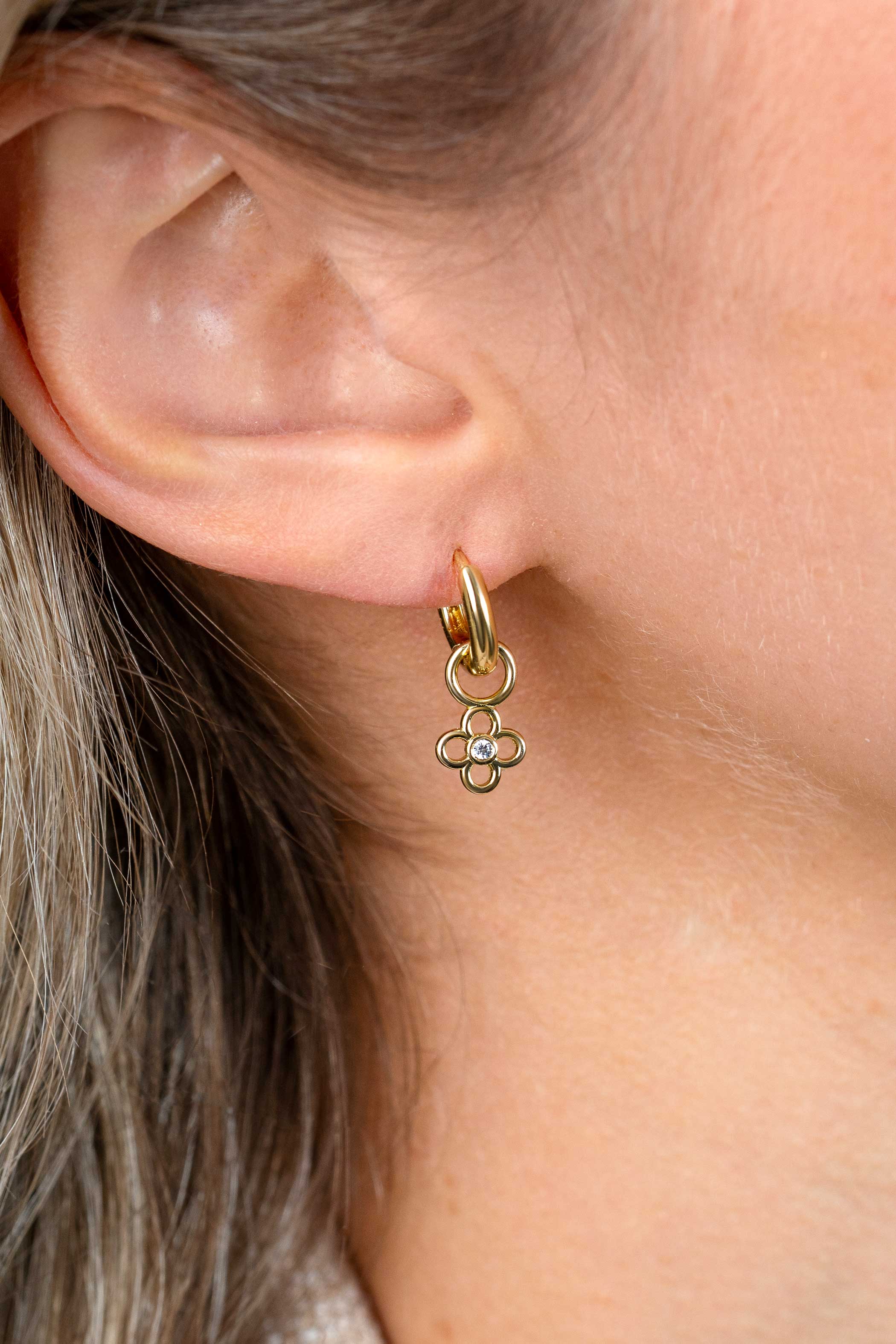 ZINZI zlv. oorbedels gg.verg. bloem met zirconia