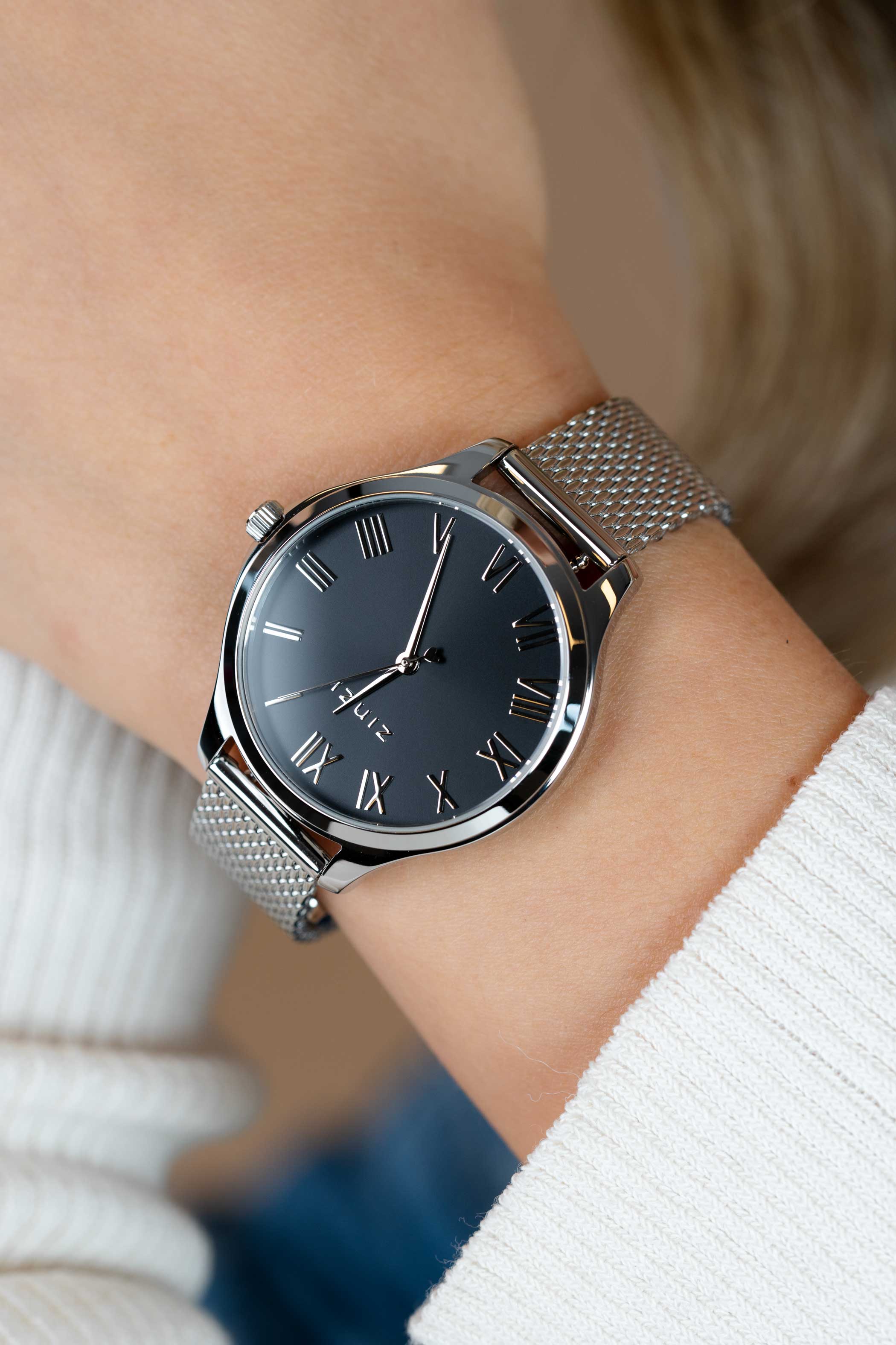 ZINZI Watch JULIA 34mm Black Dial Roman Figures Stainless Steel Case and Mesh Strap ZIW1101M