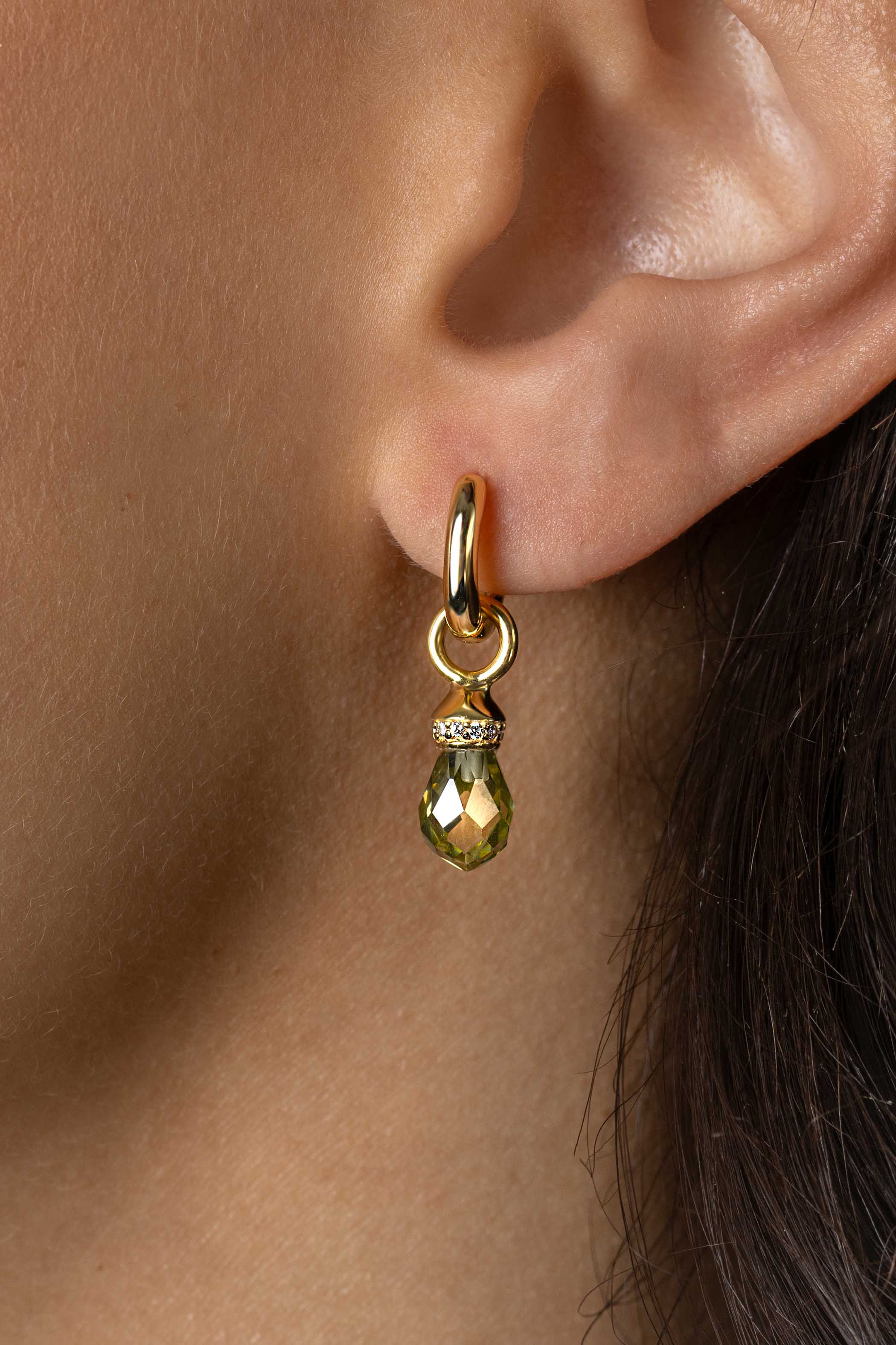17mm ZINZI Gold Plated Sterling Silver Earrings Pendants in Pear-shape Green Peridot and White Zirconias ZICH2429 (excl. hoop earrings)
