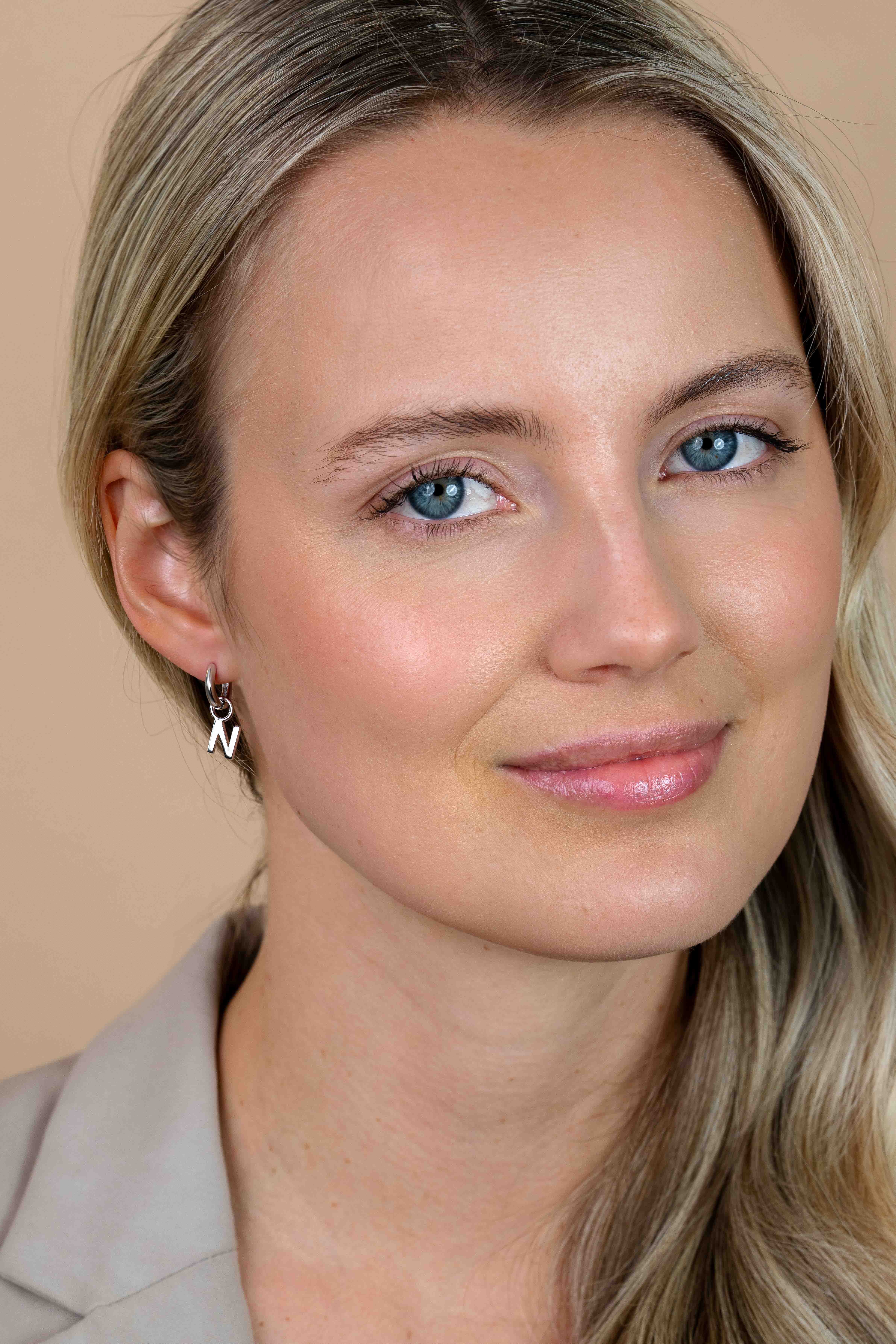 ZINZI Sterling Silver Letter Earrings Pendant N price per piece ZICH2144N (excl. hoop earrings)