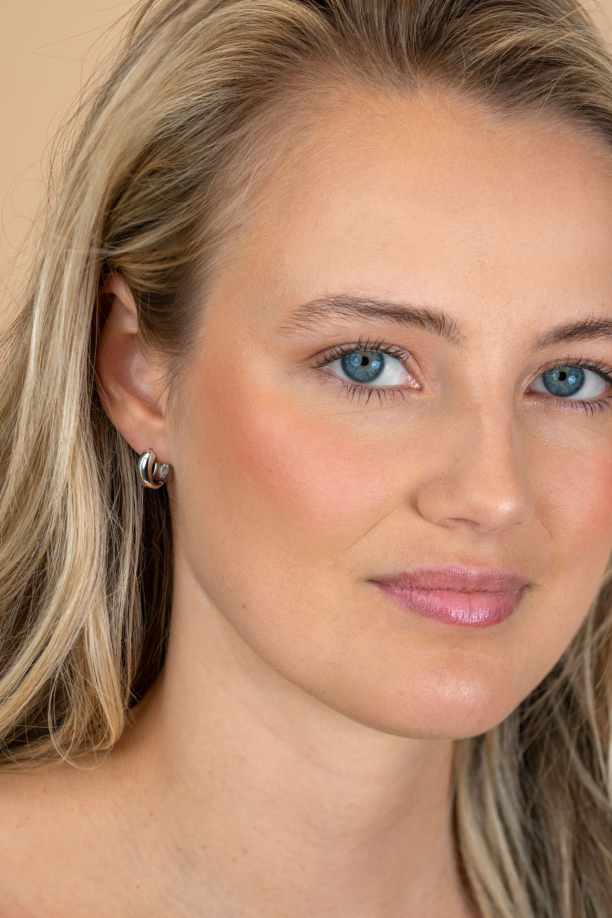 ZINZI zlv. klapcreolen half rond 13.5x5.0mm