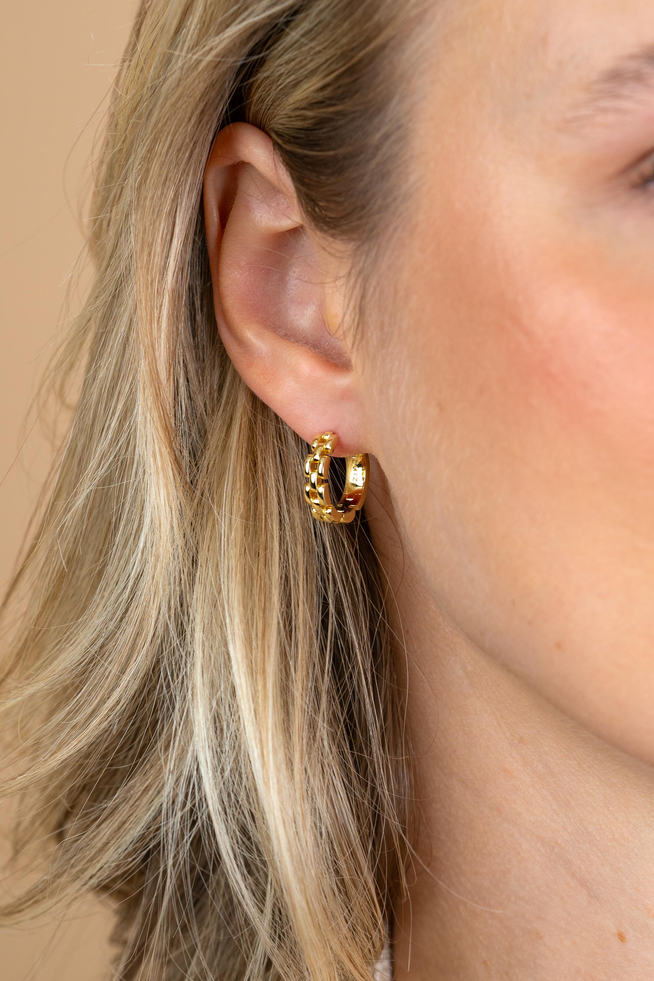 16mm ZINZI Sterling Silver Gold Plated Hoop Earrings Rolex-style Chains width 4mm ZIO2556G