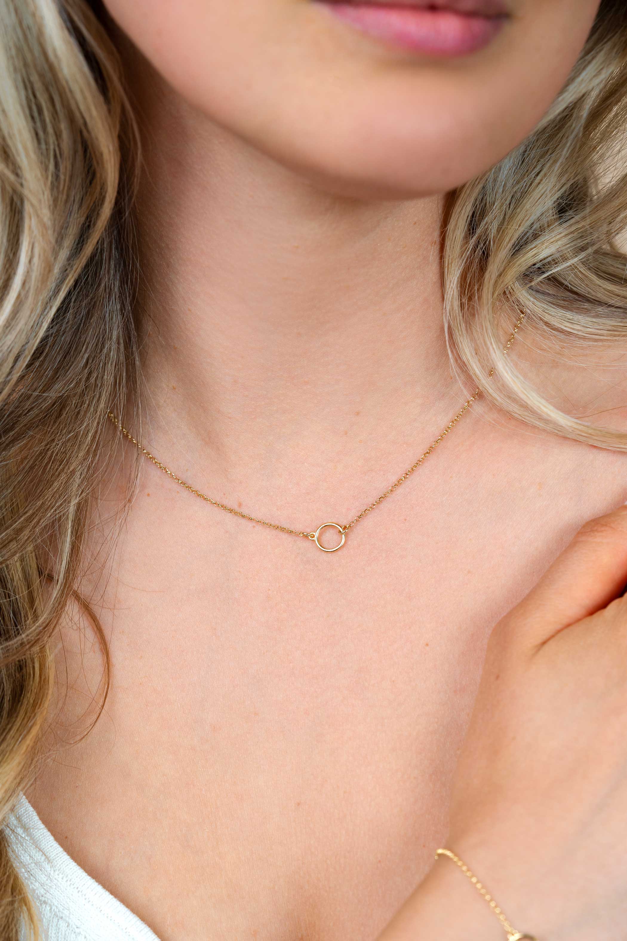 ZINZI Gold Plated Sterling Silver Necklace with Open Circle 40-45cm ZIC2523G