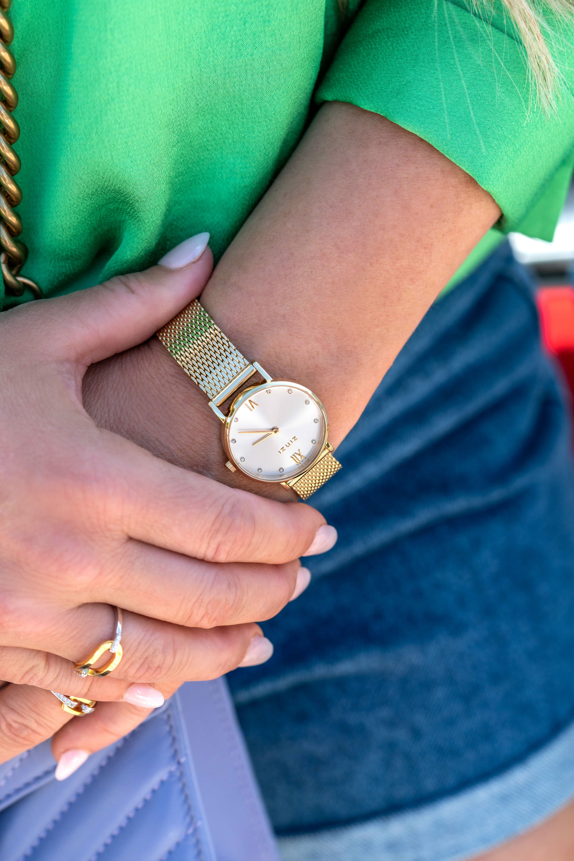 ZINZI Lady Crystal Watch 28mm Silver Colored Dial with White Crystals Gold Colored Colored Case and Mesh Strap ZIW633M