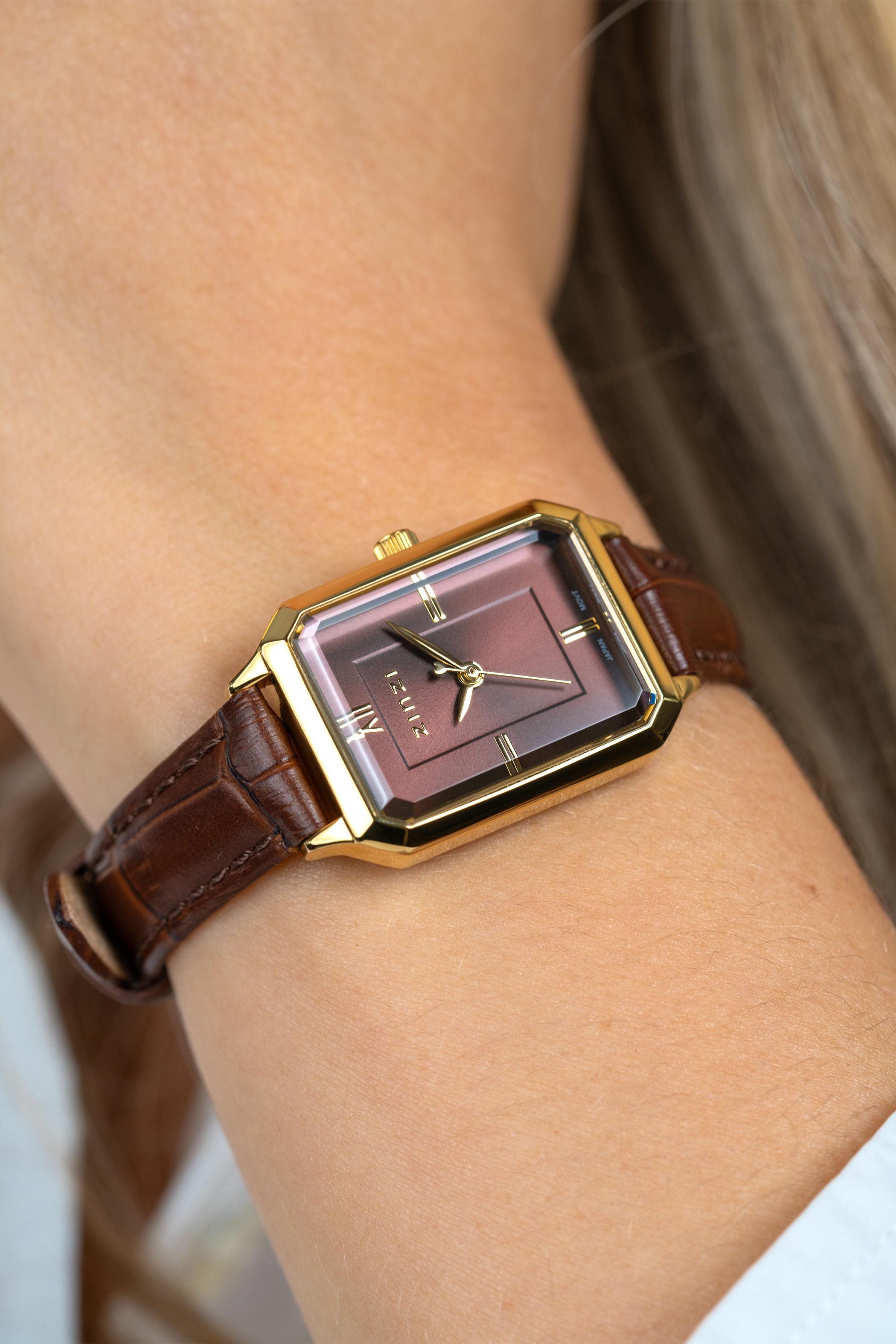 ZINZI Allure Watch 30mm Brown Colored Dial Gold Colored Case and leather strap Japanese movement ZIW2536B