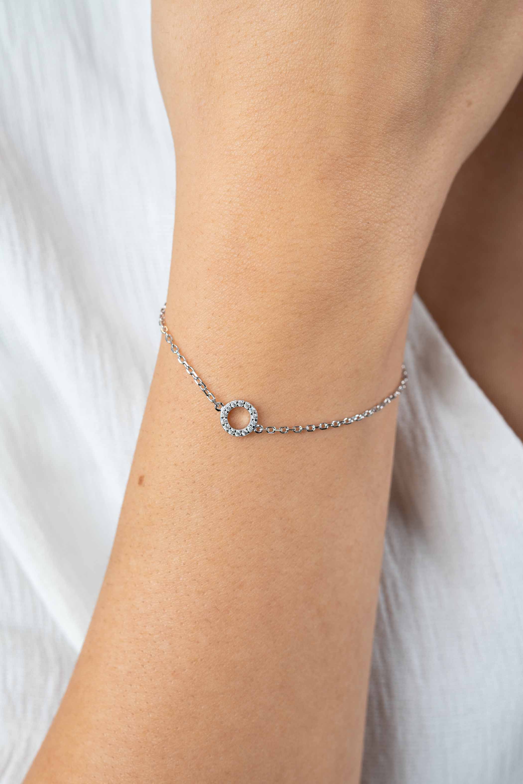ZINZI Sterling Silver Bracelet with Open Circle (7,5mm) Set with White Zirconias 16,5-19,5cm ZIA2550