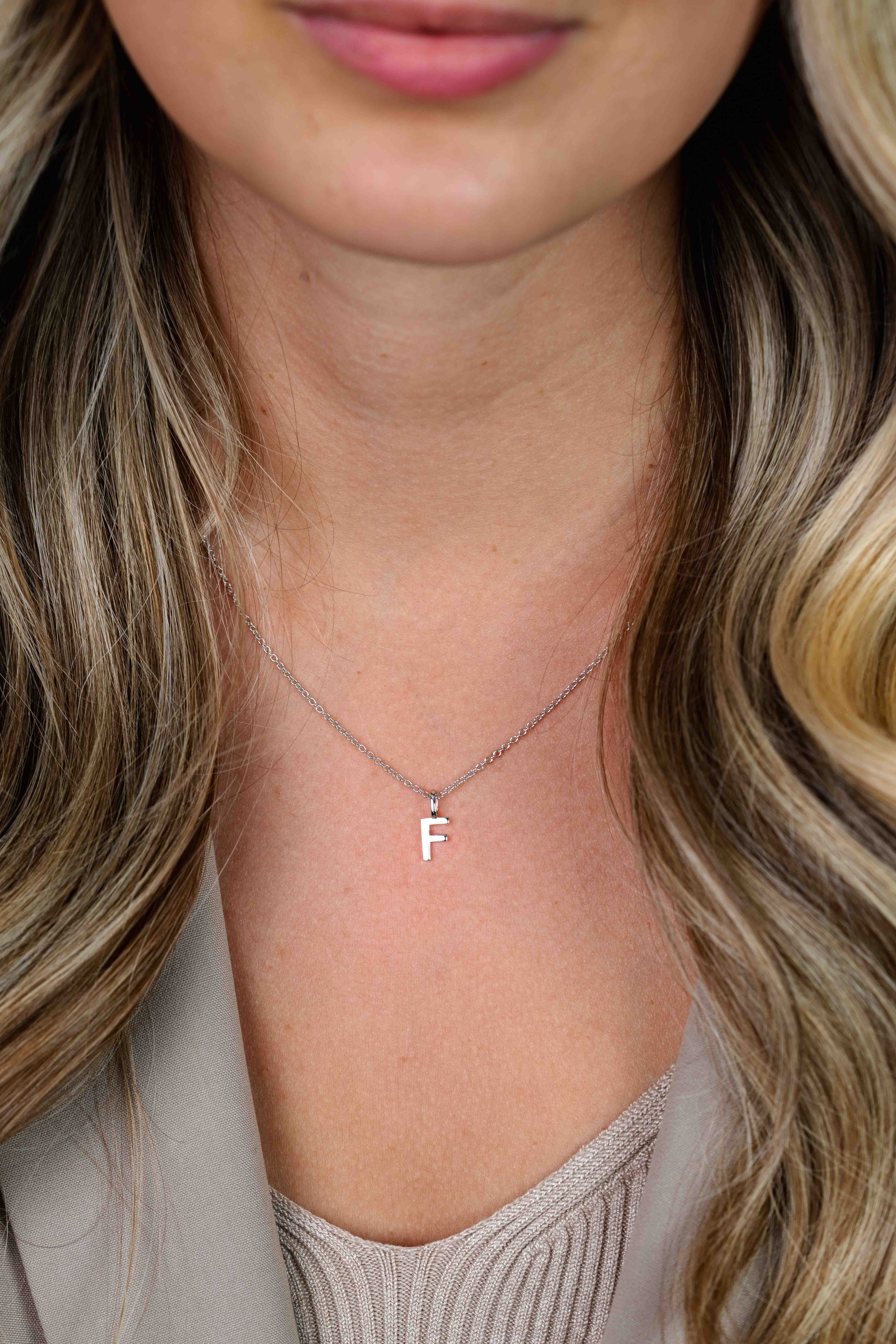 ZINZI Sterling Silver Letter Pendant F ZIH2140F