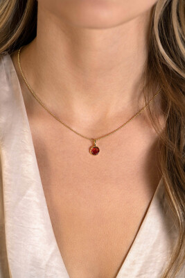 JANUARY Pendant 8mm Gold Plated Birthstone Red Garnet Zirconia (excl. necklace)