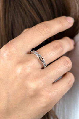 ZINZI Sterling Silver Ring Infinity with White Zirconias and Oval Chains ZIR2570