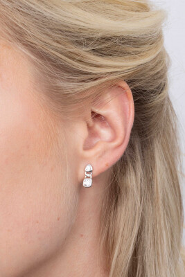 ZINZI zilveren oorknoppen 13mm vierkant driehoek met witte zirconia's ZIO2010