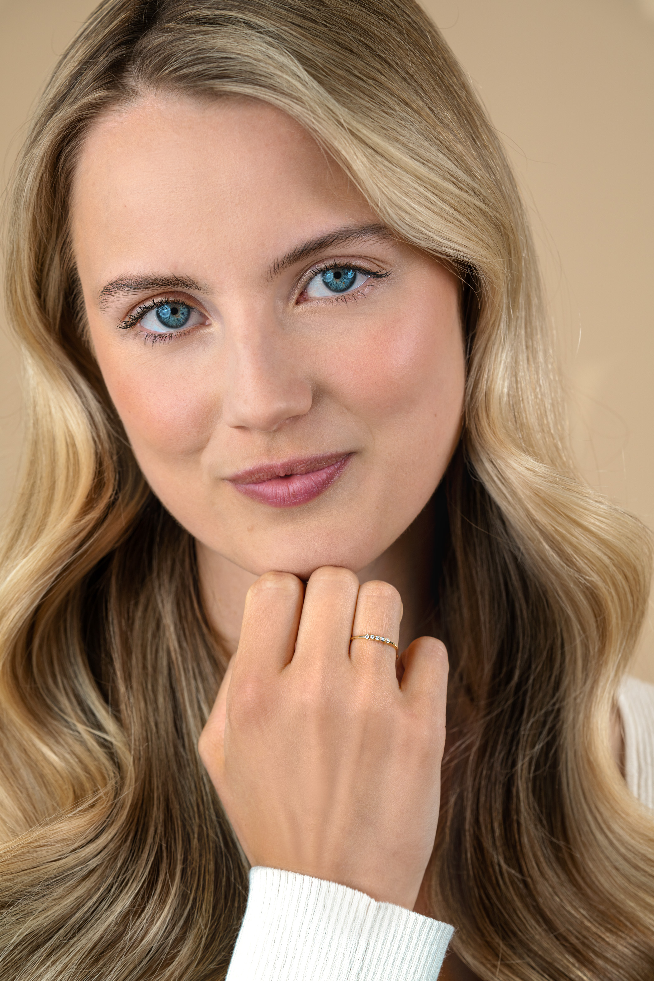 ZINZI Gold 14 ct gold stacking ring set with five round white cubic zirconias ZGR532