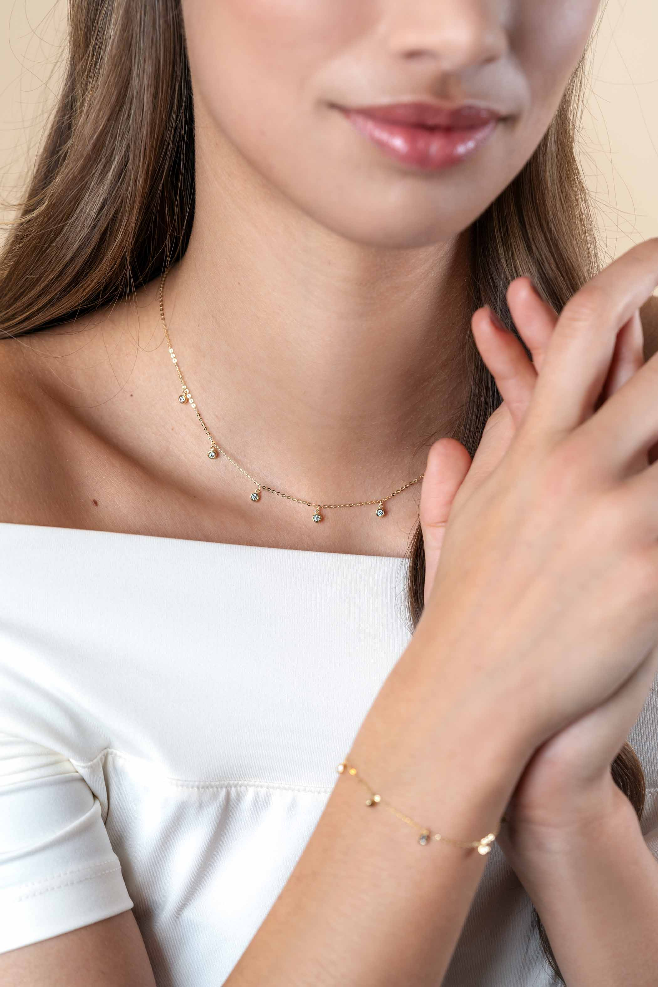 ZINZI 14K Gold Anchor Necklace 7 Small Round Pendants White Zirconias 40-43cm ZGC451