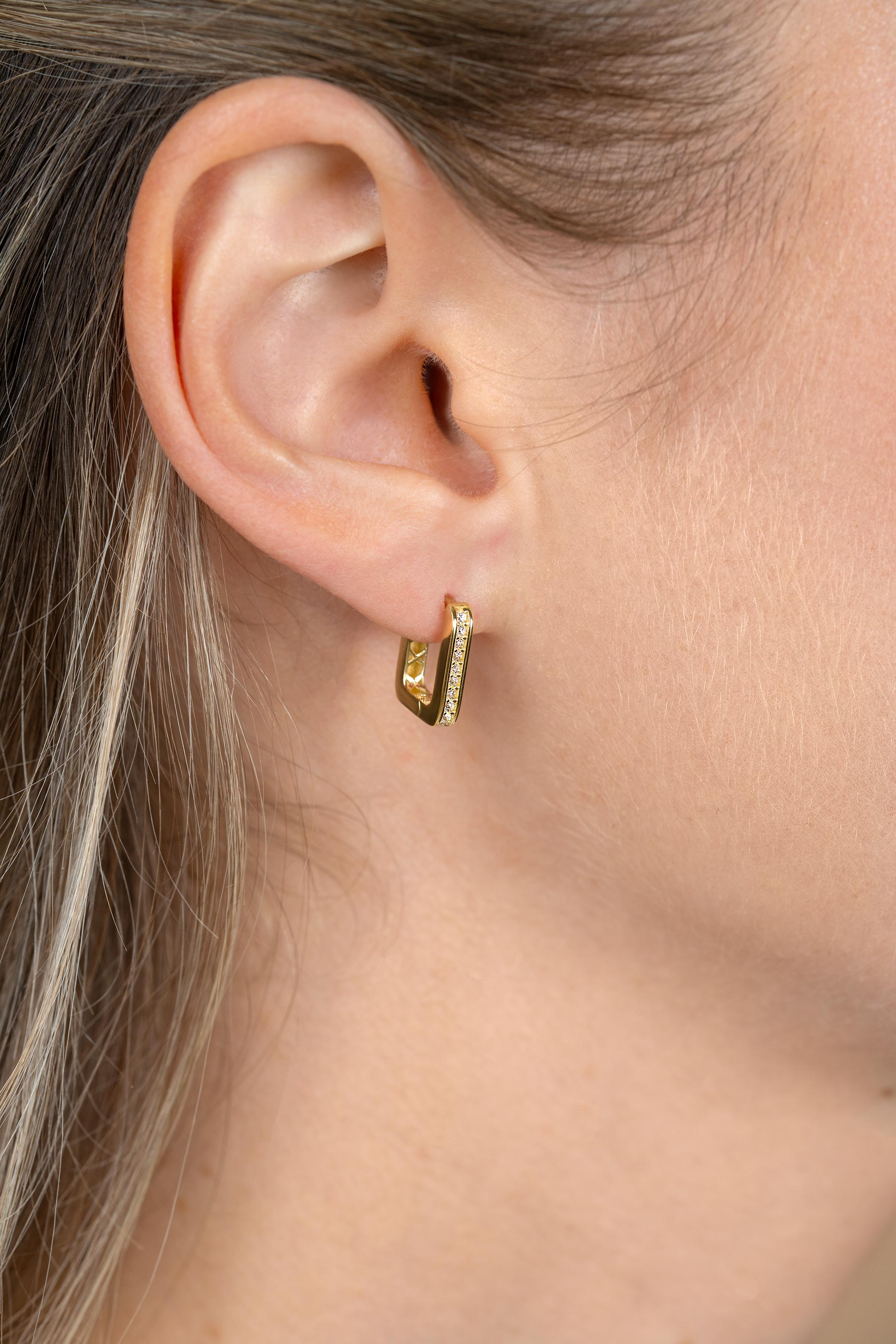 ZINZI GOLD klapcreolen rechthoek vk.buis zirconia's