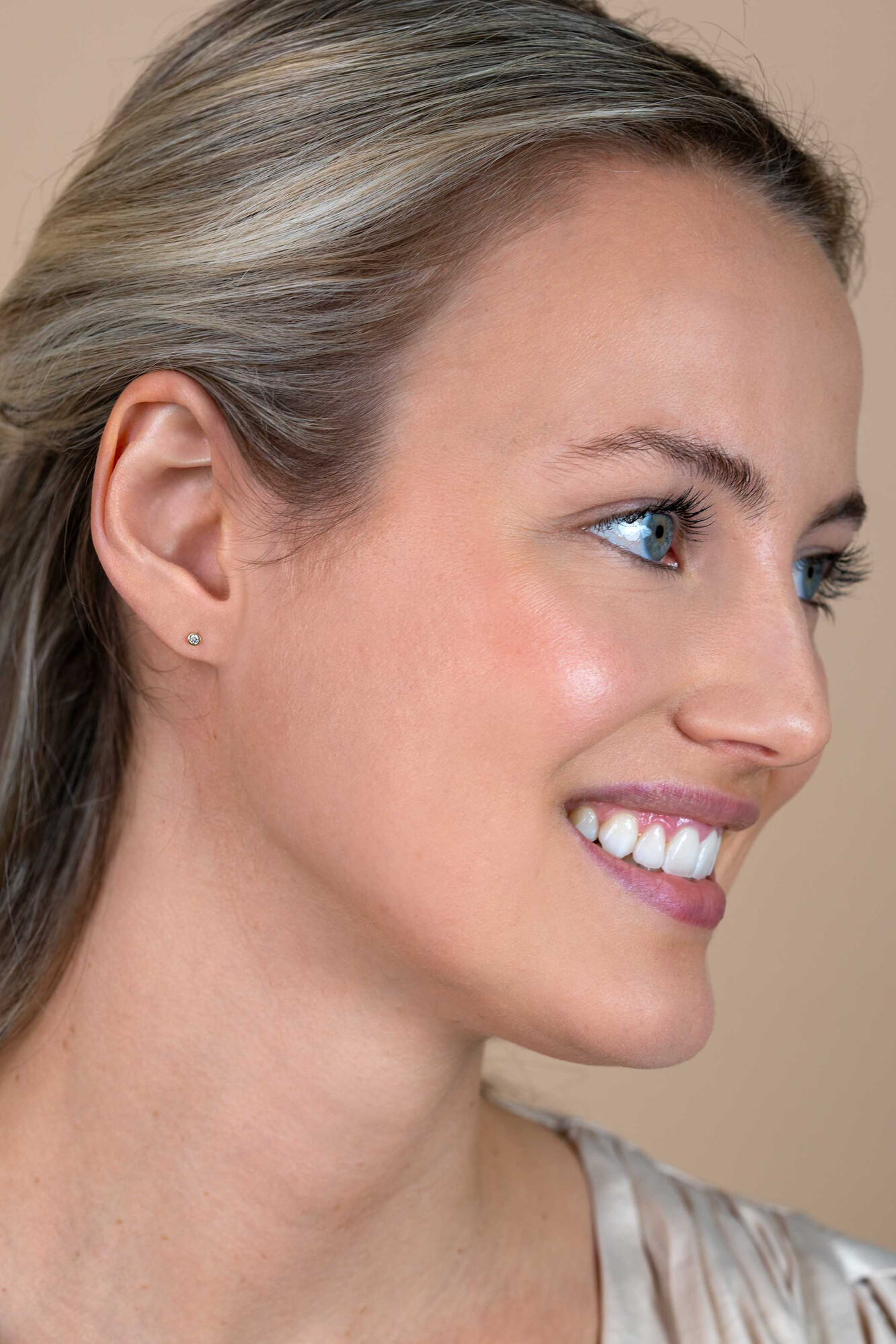 ZINZI GOLD oorknopjes zirc.in glad kastje 2.6mm