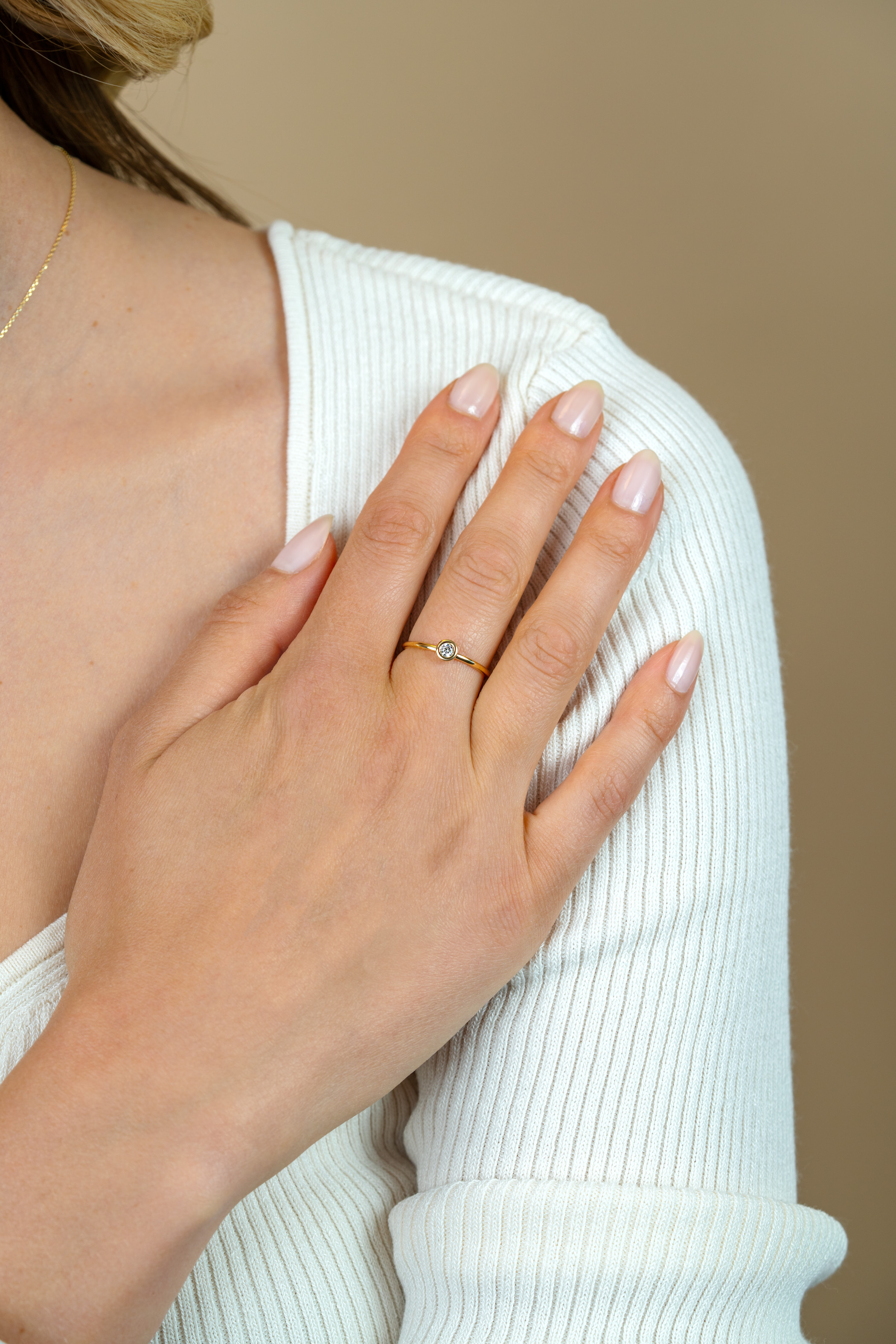 ZINZI 14K Gold Ring Round White Zirconia 4.5 mm width ZGR371