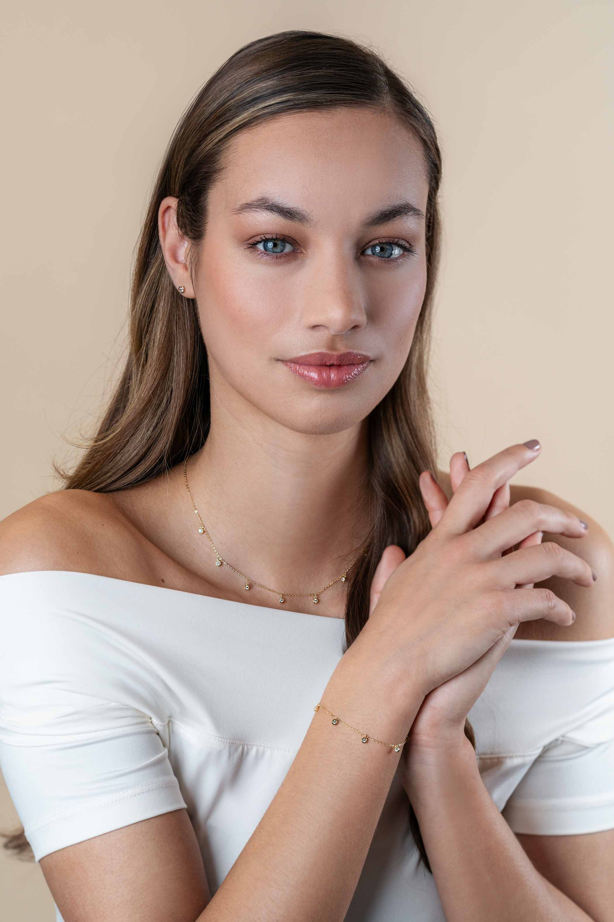 ZINZI 14K Gold Anchor Necklace 7 Small Round Pendants White Zirconias 40-43cm ZGC451