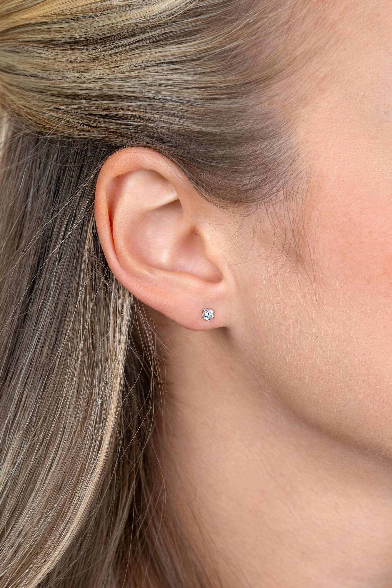 ZINZI GOLD oorknopjes zirc. in zespootchaton 2.5mm