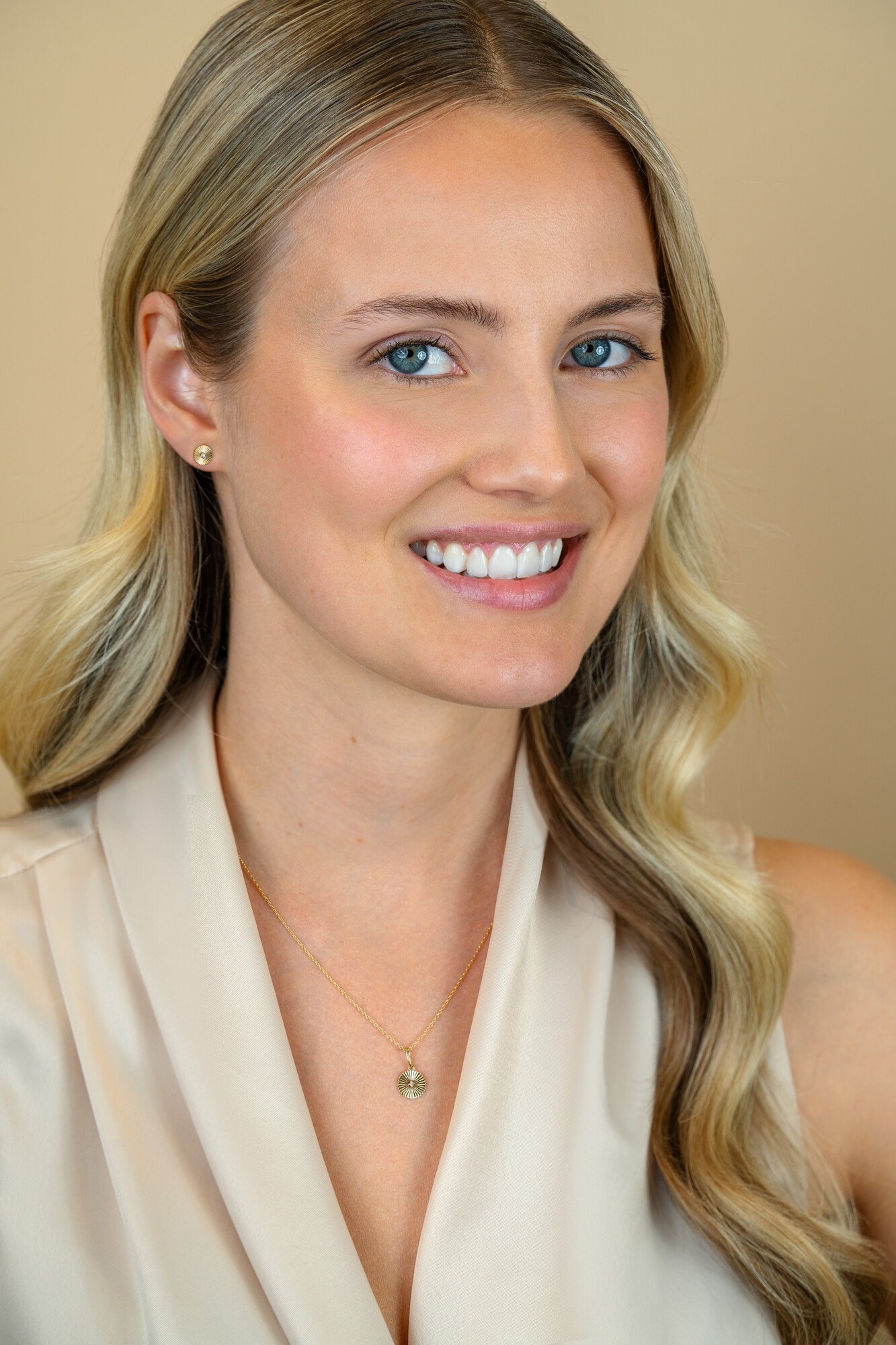 ZINZI GOLD oorknopjes rond gediamanteerd/zirc.6mm