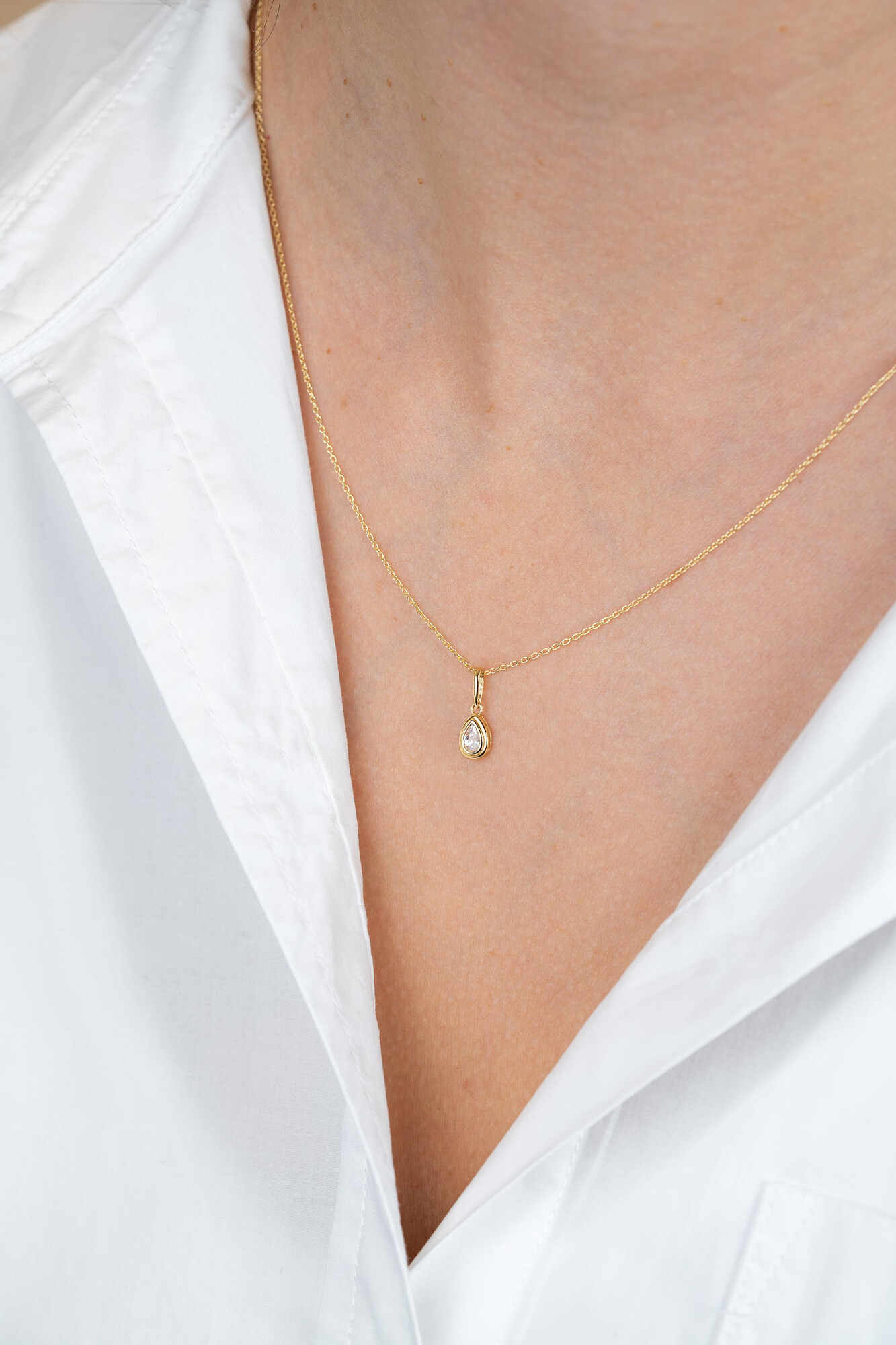 ZINZI GOLD hanger peervorm met zirconia