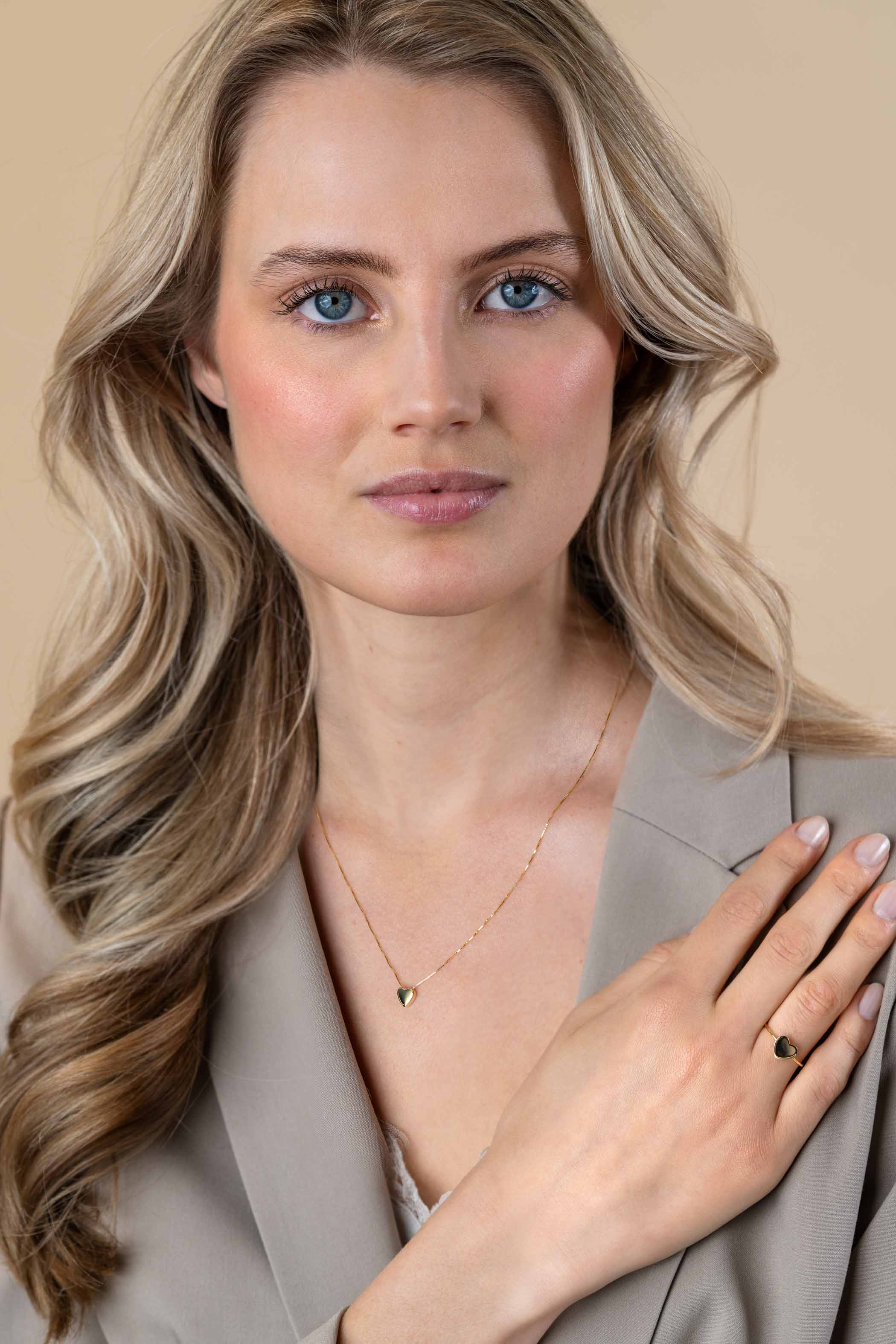 ZINZI Gold 14 karat gold Venetian chain 45cm with graceful smooth heart pendant of 7mm ZGC486