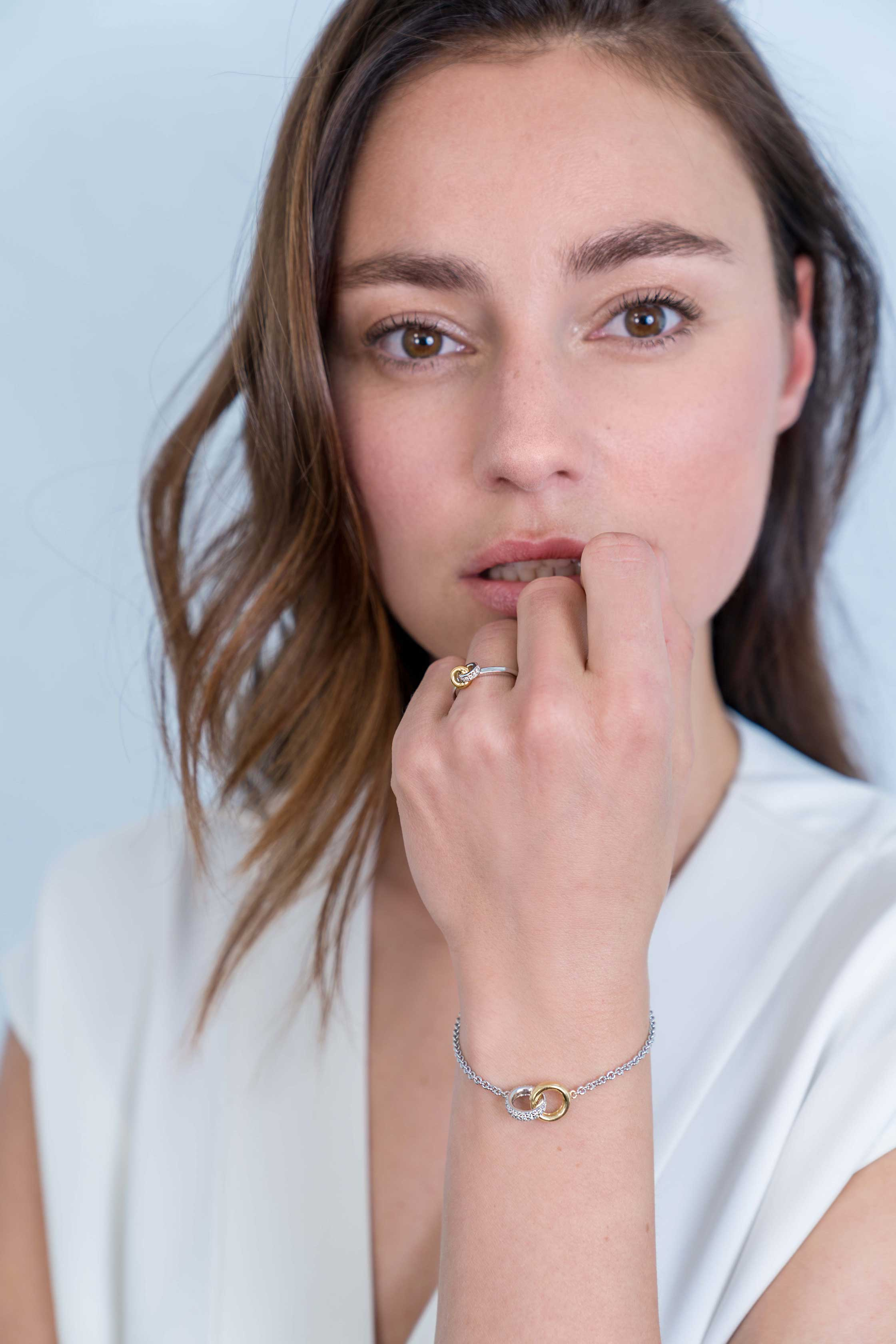 ZINZI Sterling Silver Bracelet Bicolor with 2 Connected Open Circles 17-20cm ZIA2102