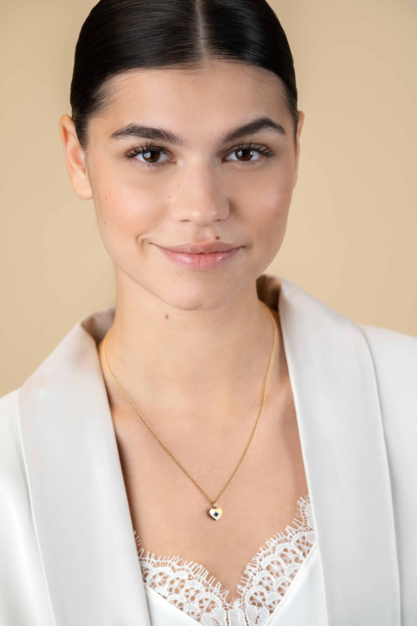 SEPTEMBER Pendant 12mm Gold Plated Heart Birthstone Blue Sapphire Zirconia (excl. necklace)