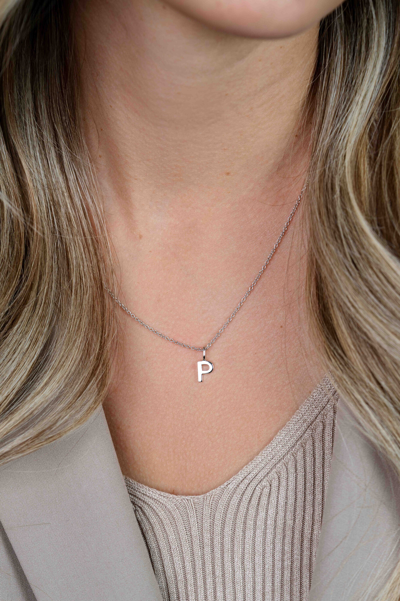 ZINZI Sterling Silver Letter Pendant P ZIH2140P