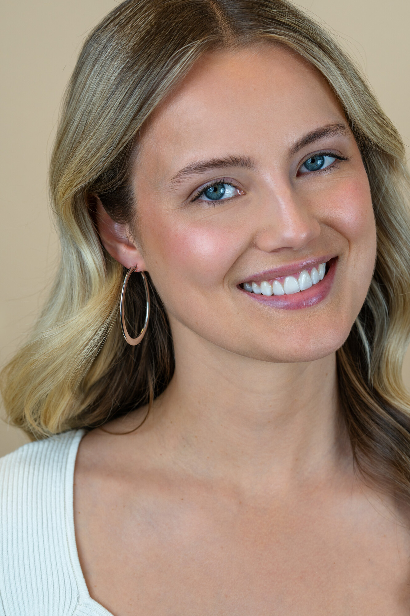 ZINZI * zlv. oorringen ovaal organisch 48x2mm