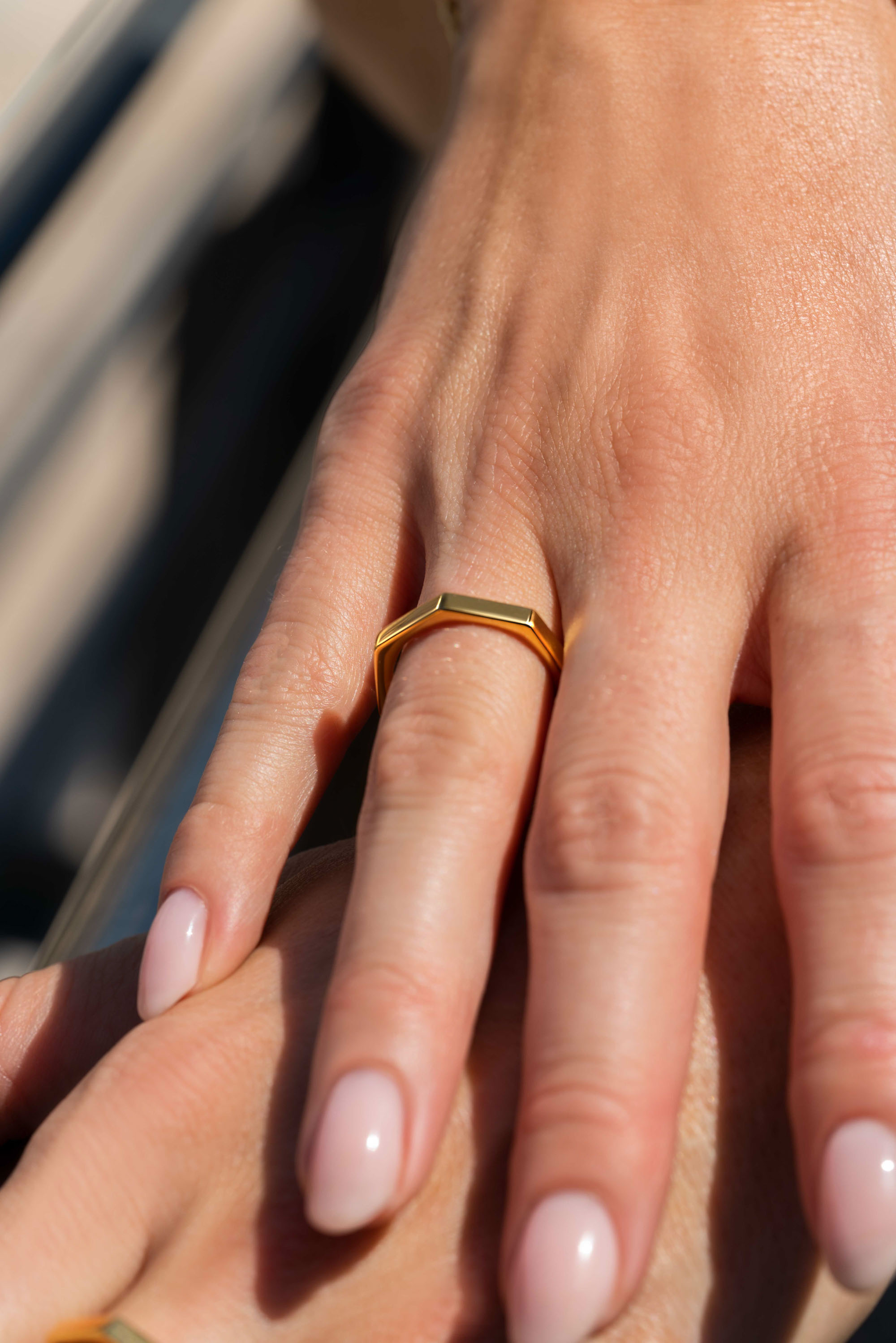 ZINZI Gold Plated Sterling Silver Stackable Ring Hexagon Smooth Tube 3mm ZIR2323G