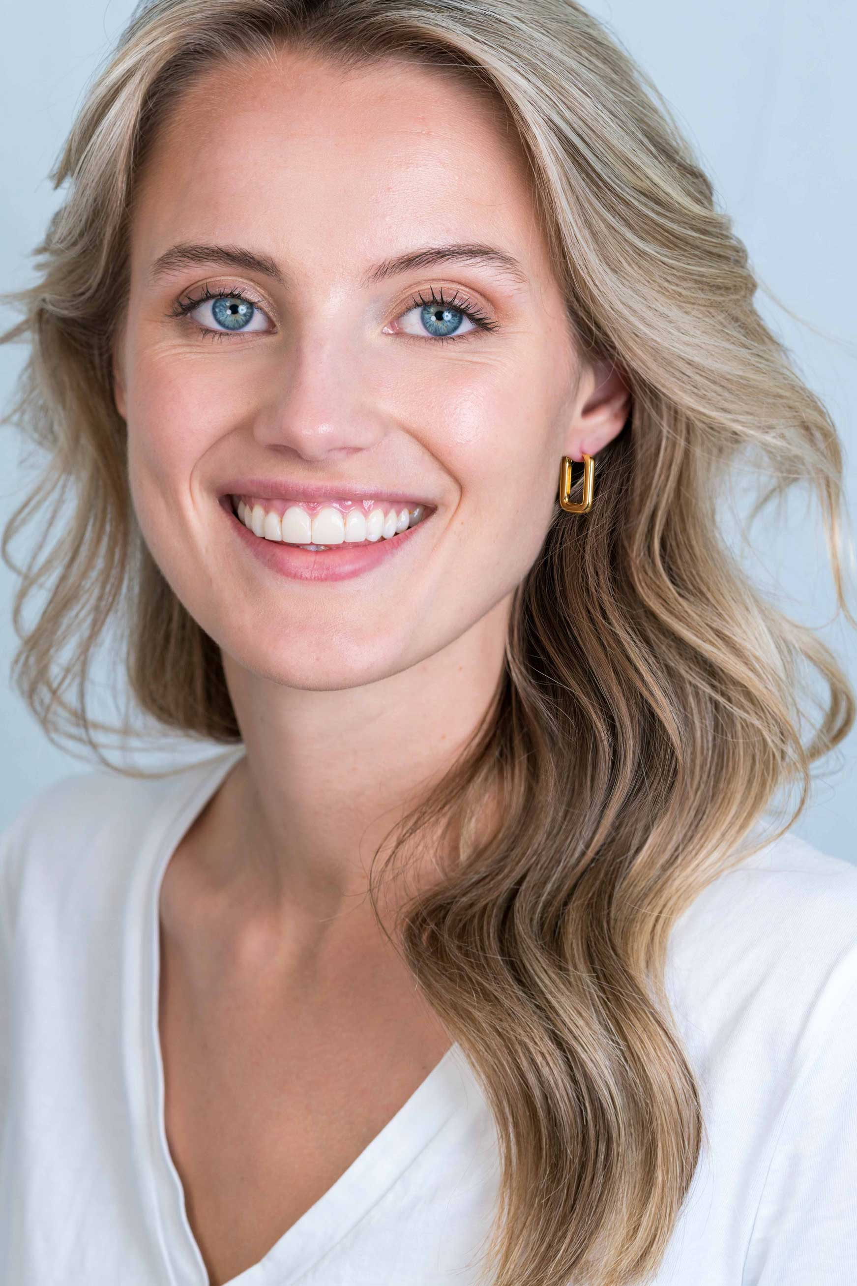 18mm ZINZI Gold Plated Sterling Silver Hoop Earrings Rectangular 18x3mm ZIO2222G