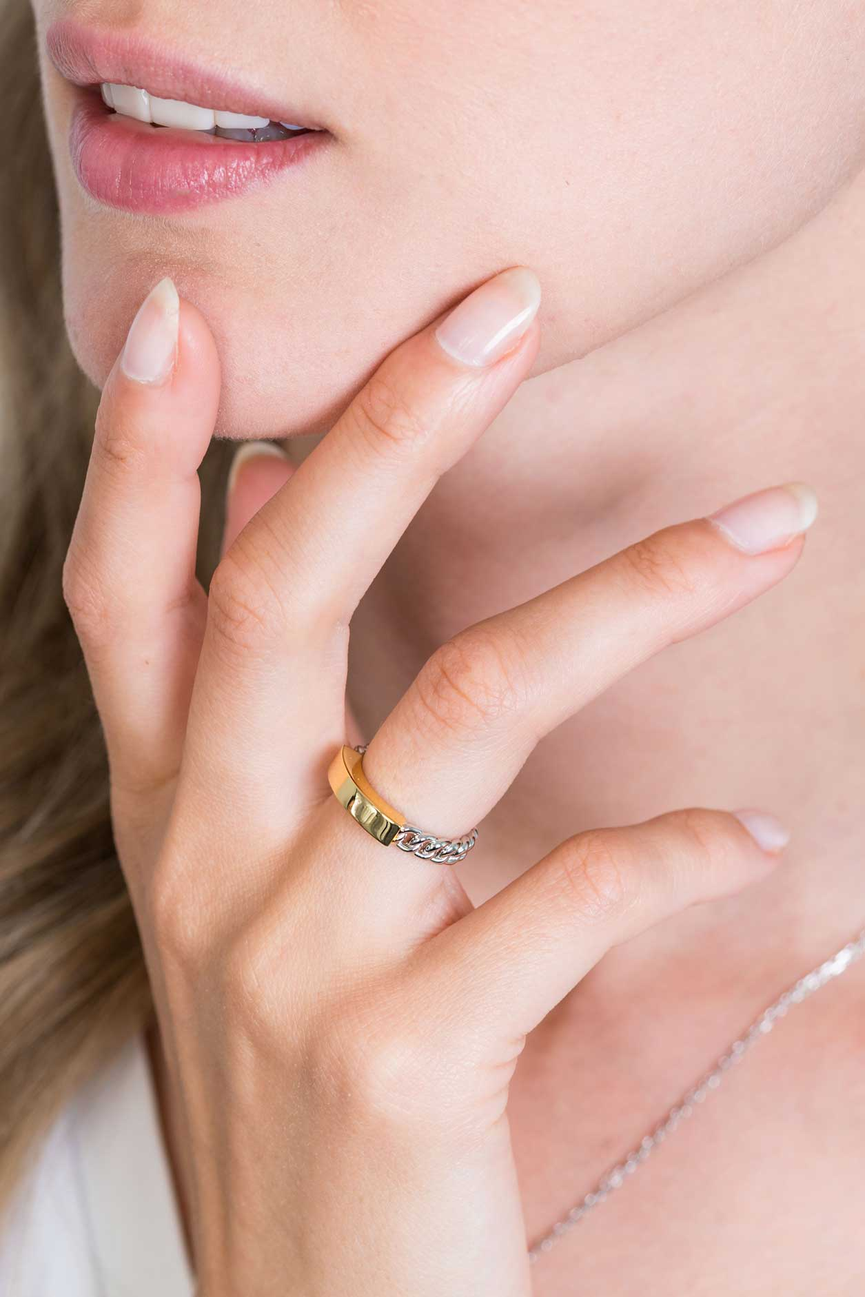 ZINZI Sterling Silver Ring Curb Chain and Gold Plated Bar ZIR2198