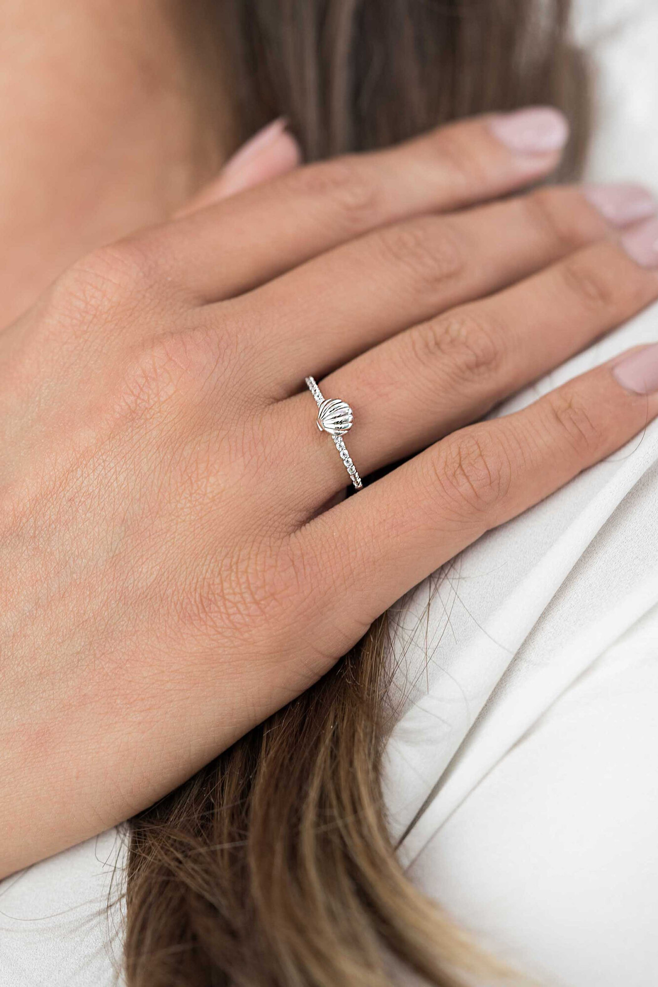 ZINZI Sterling Silver Ring Seashell White ZIR1885