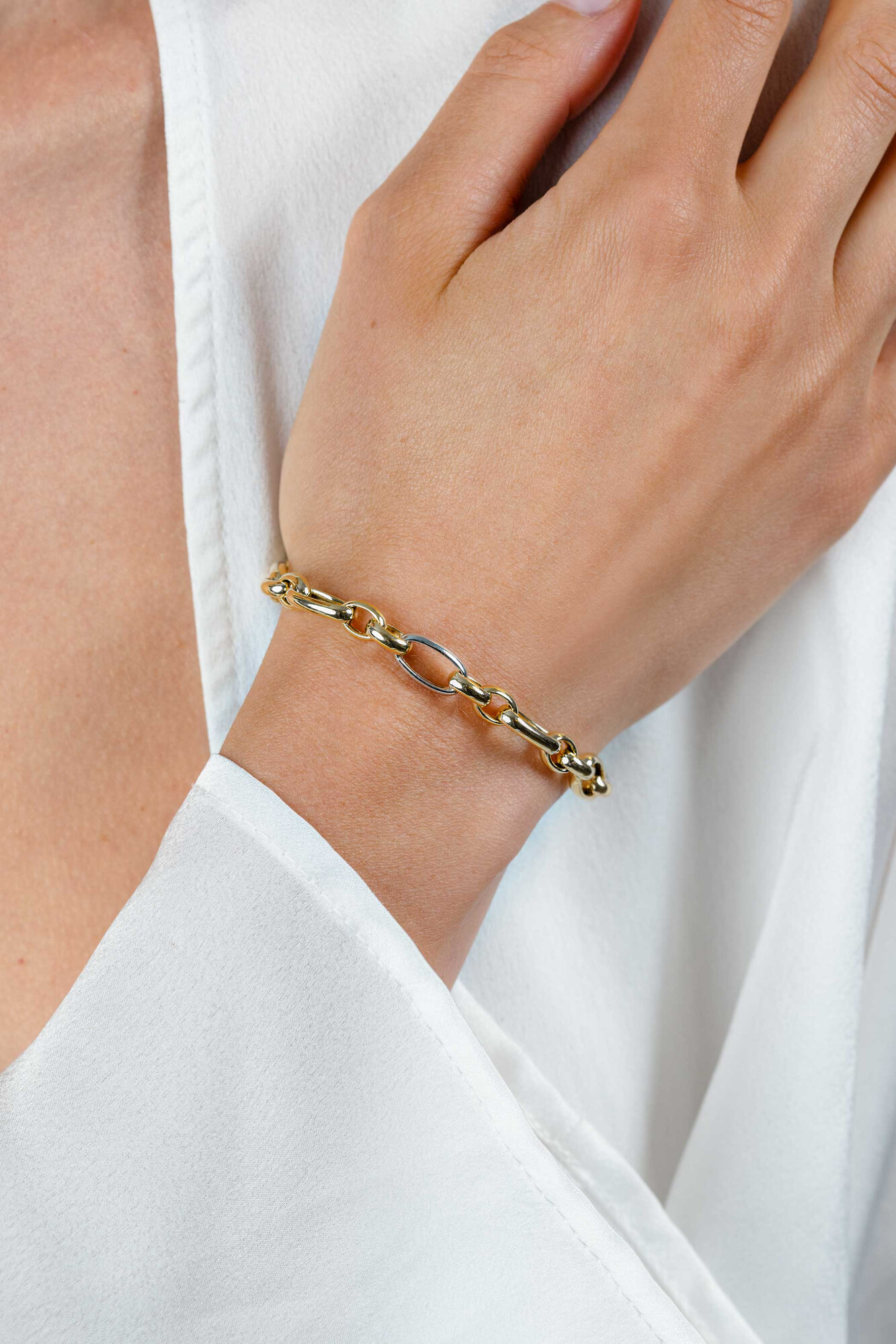 ZINZI bicolor chain bracelet (7mm wide) with alternating gold plated jasseron links and large silver oval links 19cm ZIA2639