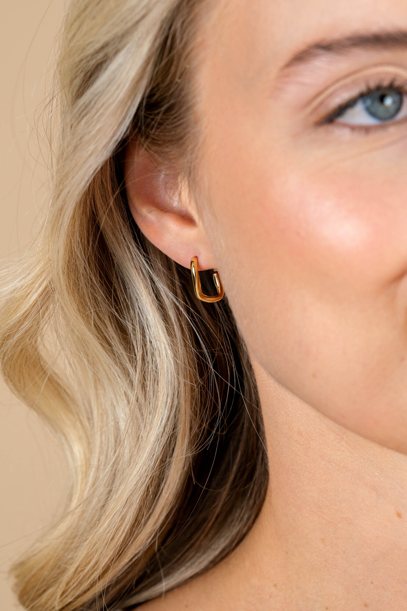 16mm ZINZI gold plated silver smooth organic-shaped stud earrings ZIO2656G