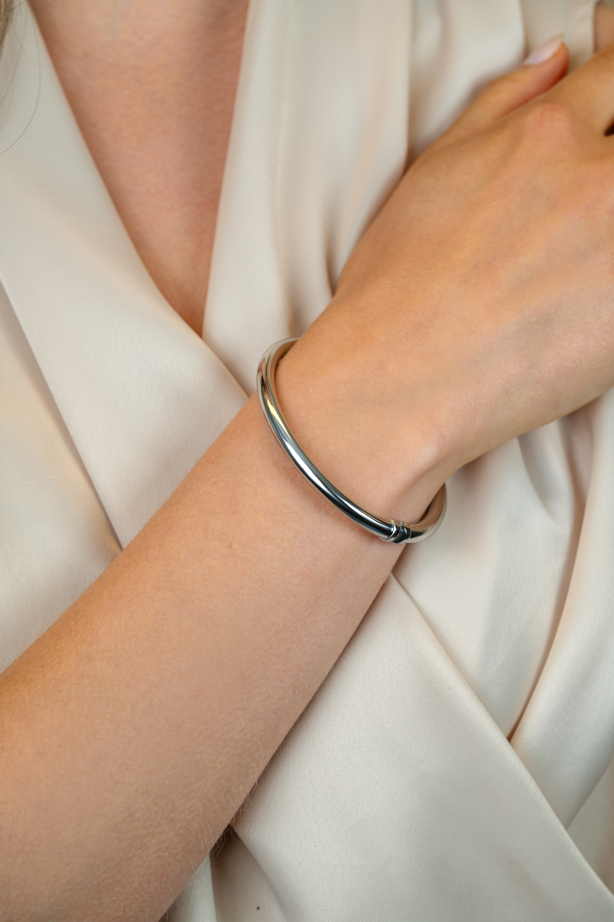 ZINZI zlv. bangle armband rond glad 5mm