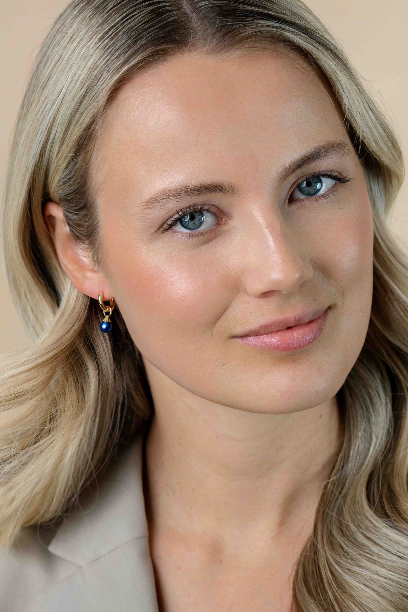 ZINZI Gold Plated Sterling Silver Earrings Pendants Pearls Blue ZICH1749BG (excl. hoop earrings)