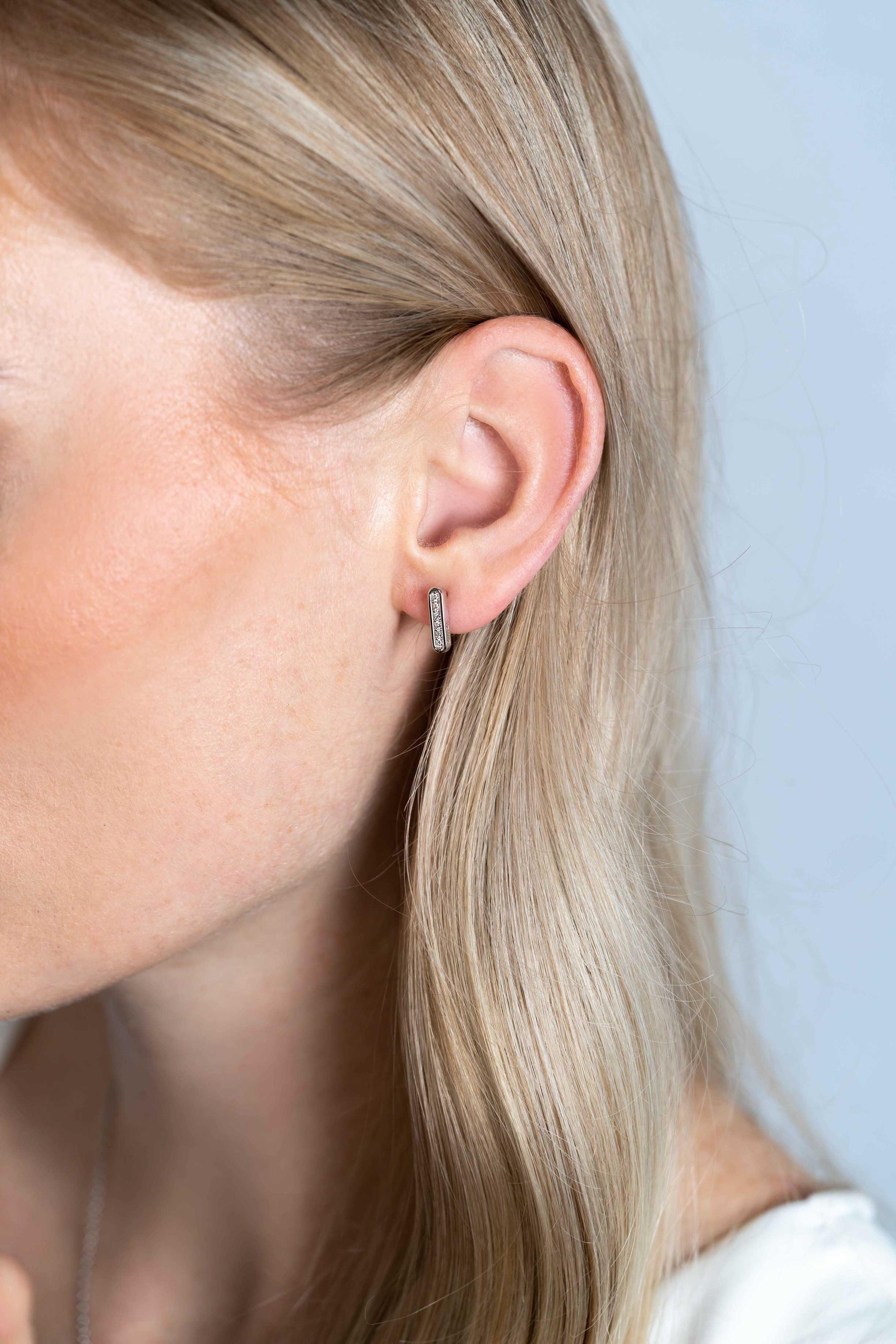 12mm ZINZI Sterling Silver Stud Earrings Bar Oval Shape White Zirconias ZIO2270