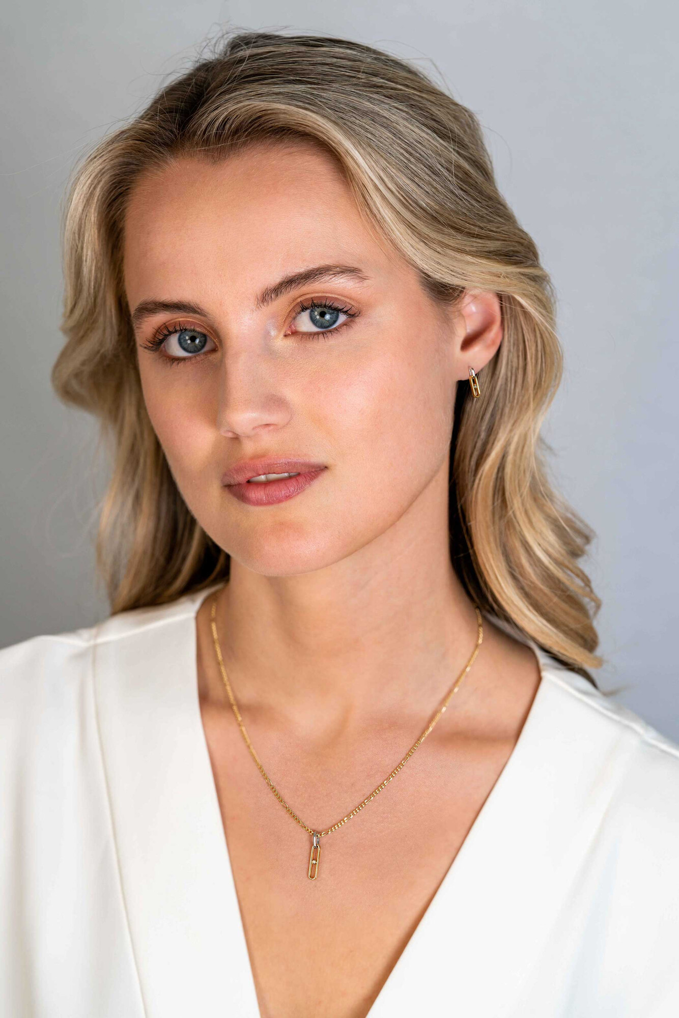 20mm ZINZI Gold Plated Sterling Silver Oval Pendant White Zirconia ZIH2300 (excl. necklace)